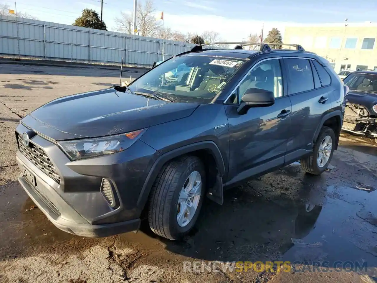 1 Photograph of a damaged car 4T3LWRFV1LU010071 TOYOTA RAV4 2020