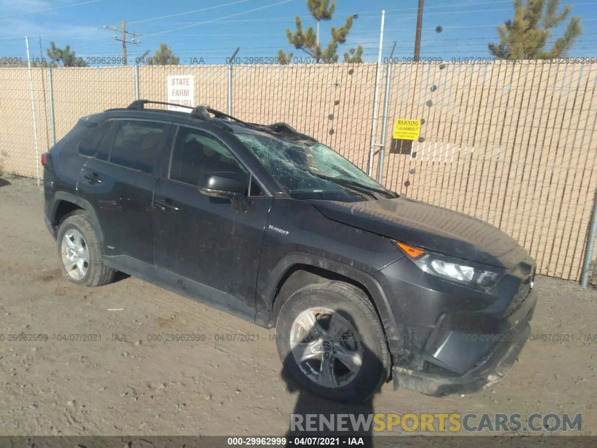 1 Photograph of a damaged car 4T3LWRFV9LU009802 TOYOTA RAV4 2020