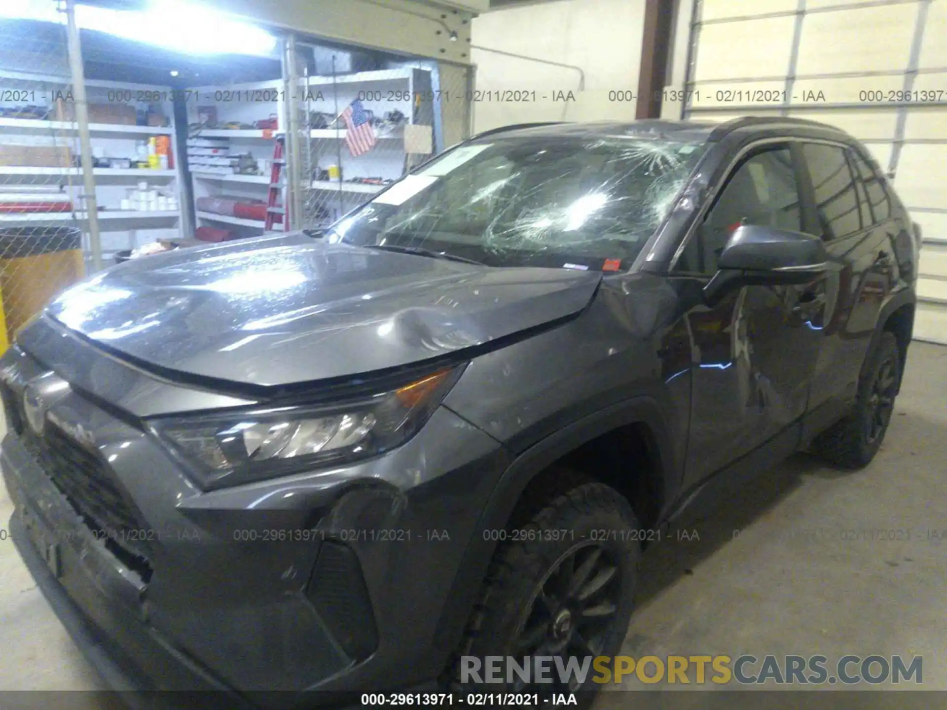 6 Photograph of a damaged car 4T3MWRFV1LU002184 TOYOTA RAV4 2020