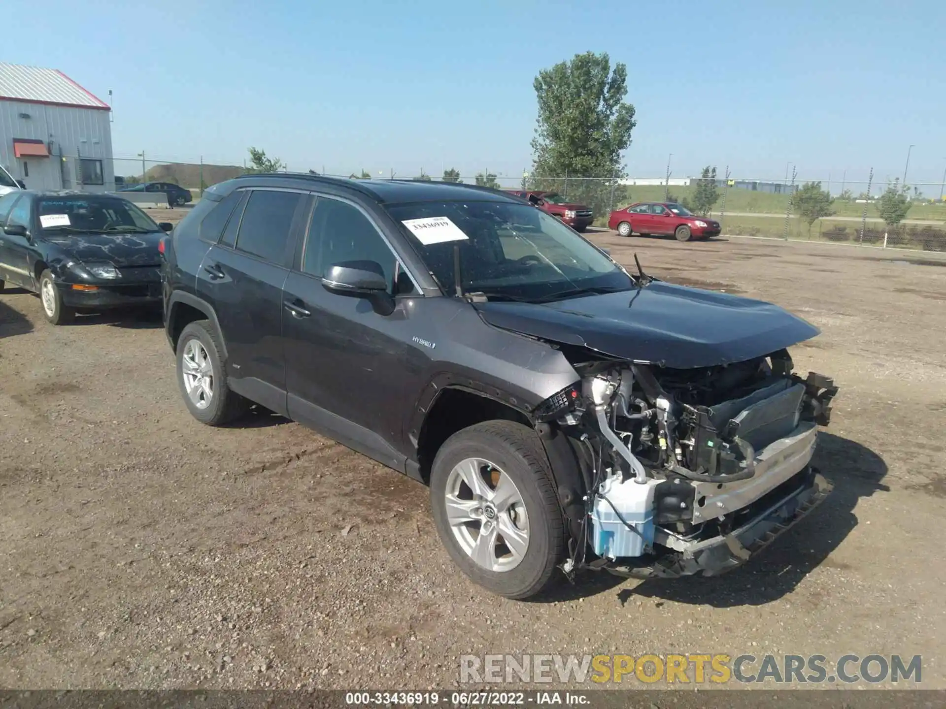 1 Photograph of a damaged car 4T3MWRFV7LU002450 TOYOTA RAV4 2020