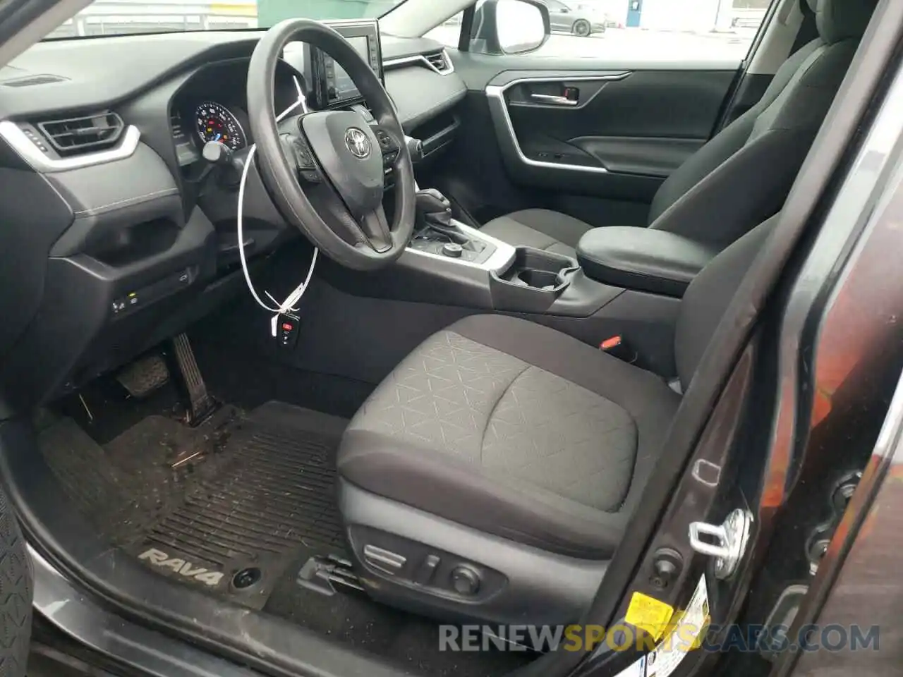 7 Photograph of a damaged car 4T3R6RFV3LU003102 TOYOTA RAV4 2020