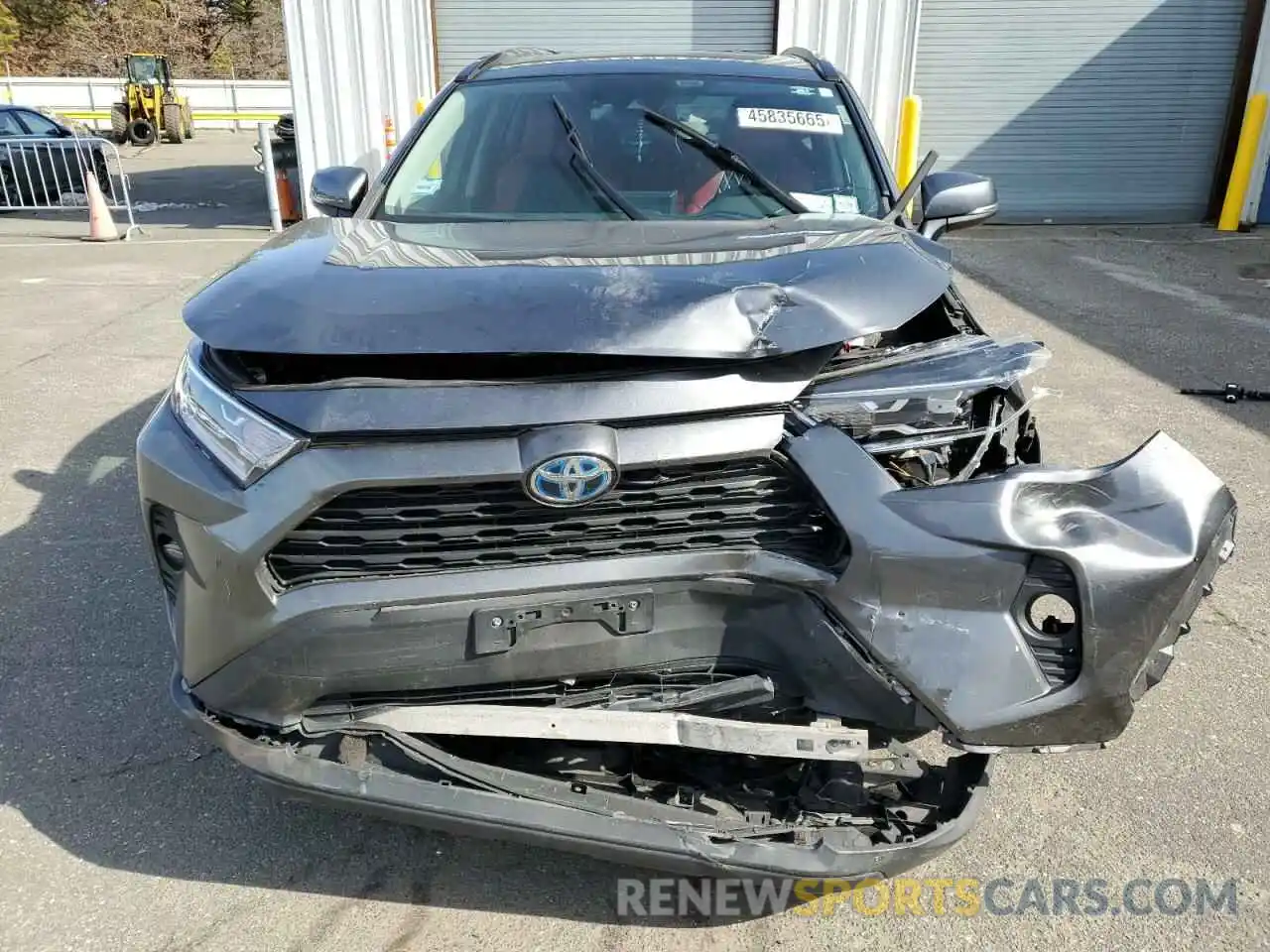 5 Photograph of a damaged car 4T3R6RFV7LU003734 TOYOTA RAV4 2020