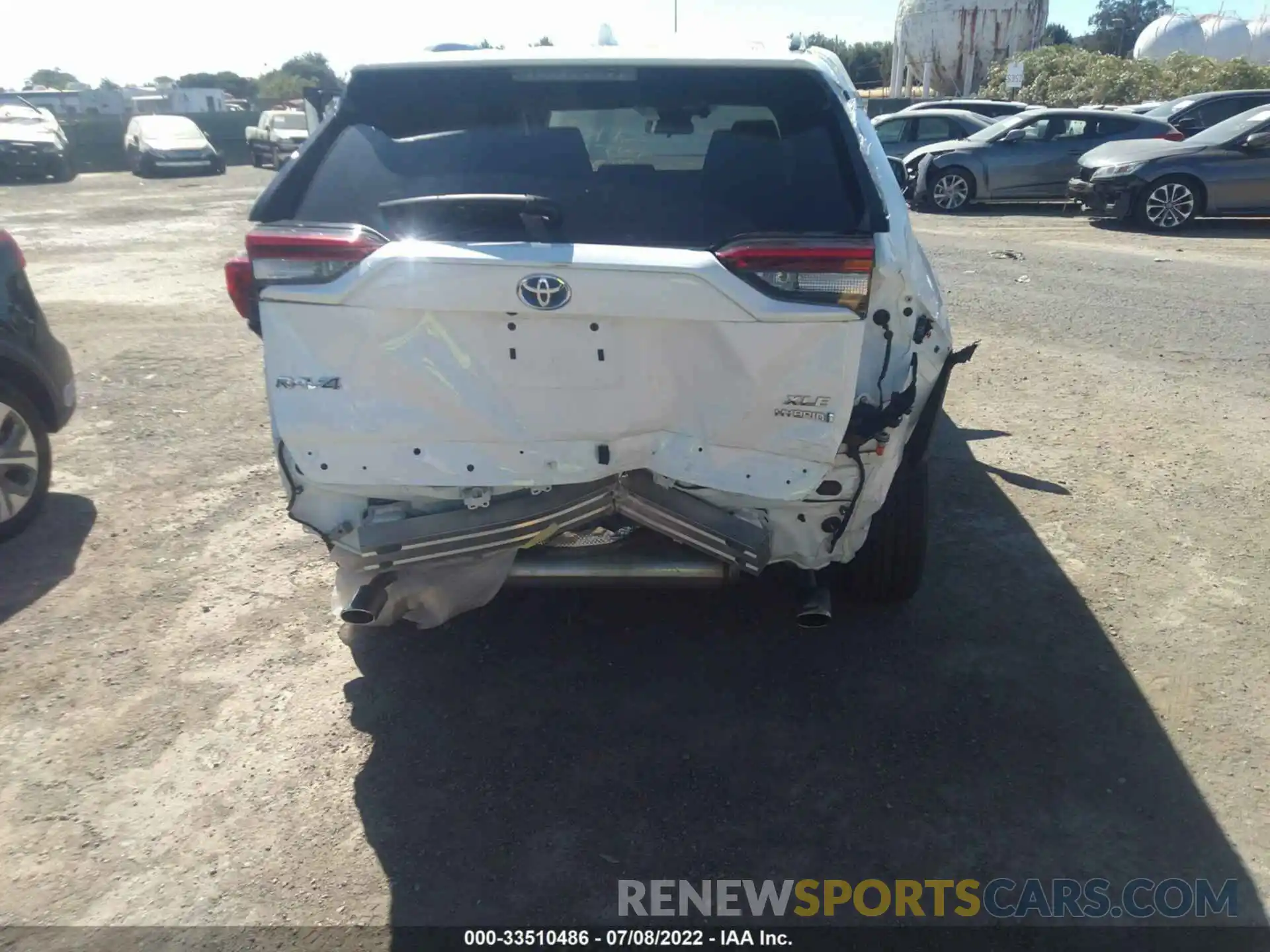 6 Photograph of a damaged car 4T3R6RFVXLU002917 TOYOTA RAV4 2020