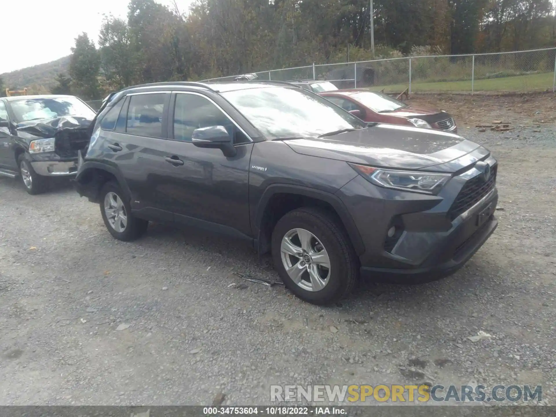 1 Photograph of a damaged car 4T3R6RFVXLU004294 TOYOTA RAV4 2020