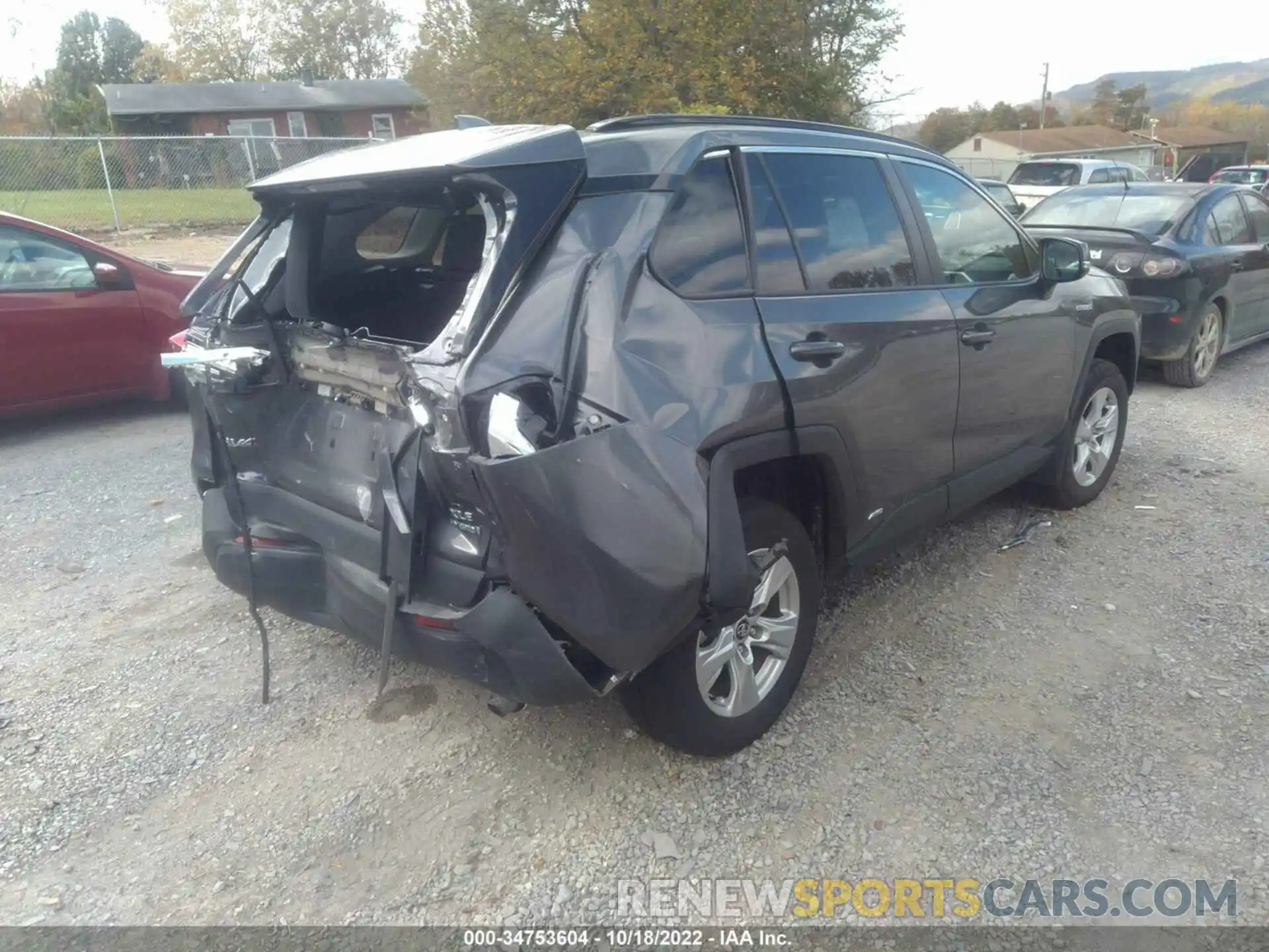 4 Photograph of a damaged car 4T3R6RFVXLU004294 TOYOTA RAV4 2020