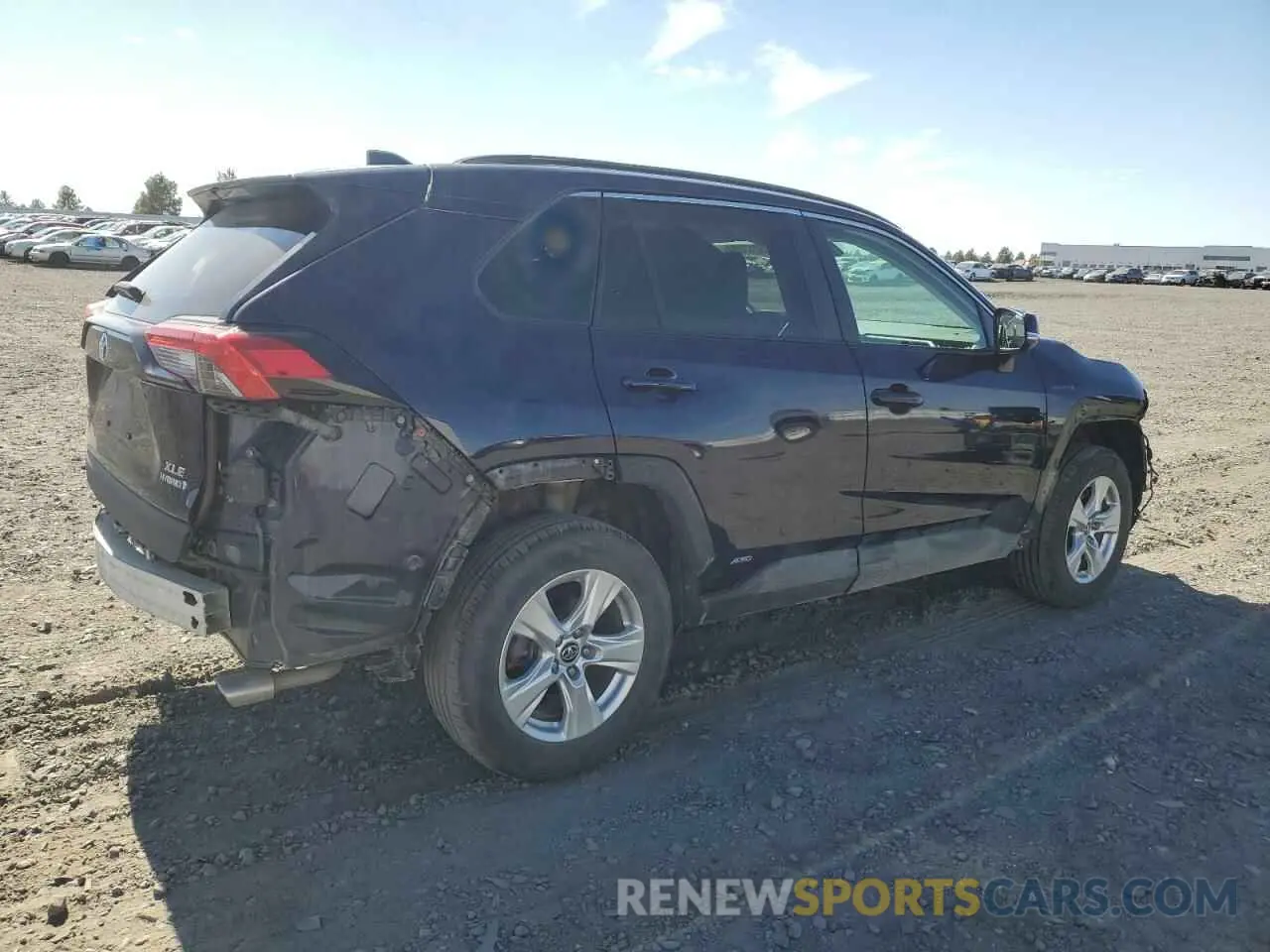 3 Photograph of a damaged car 4T3R6RFVXLU005199 TOYOTA RAV4 2020