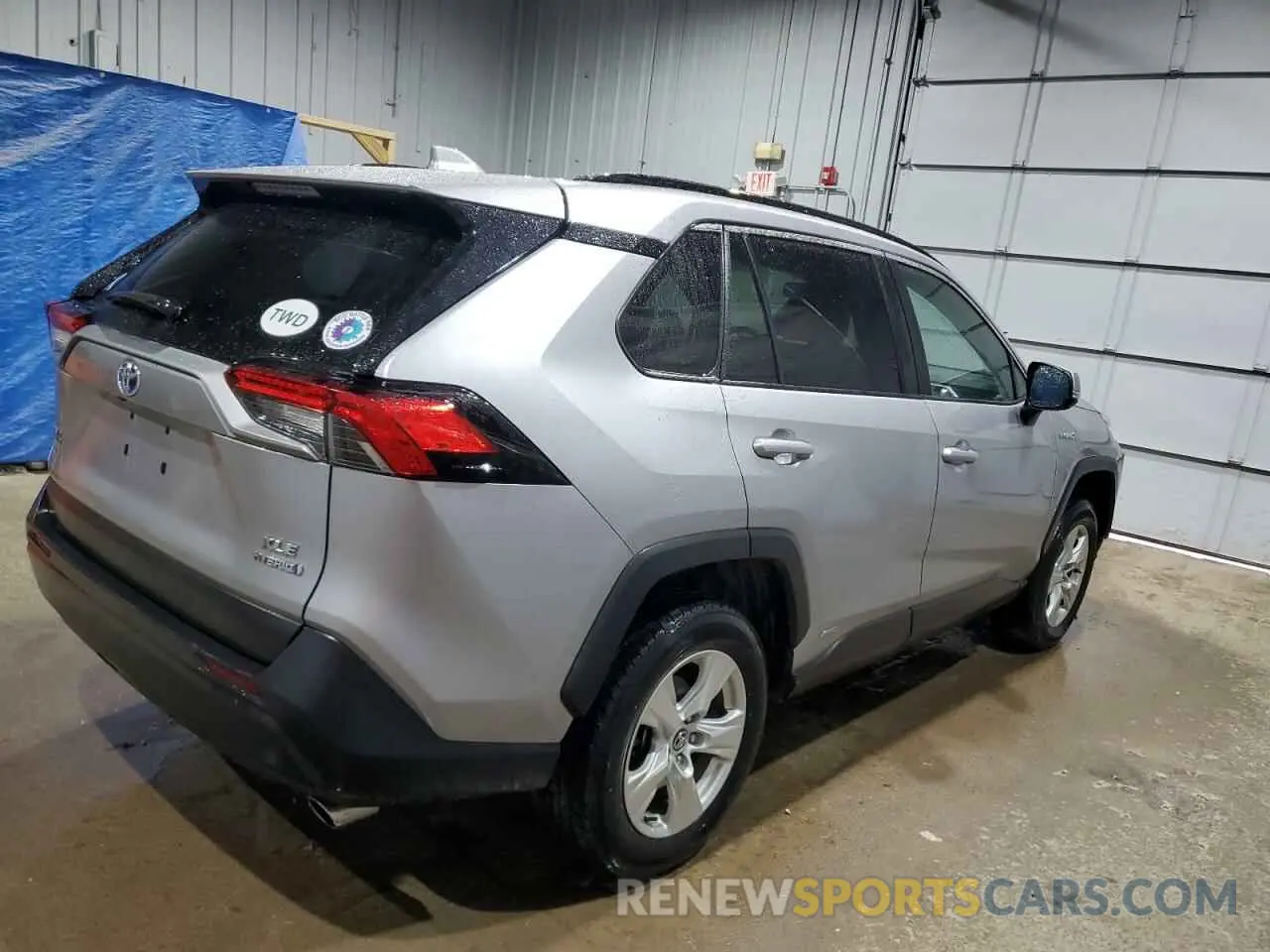 3 Photograph of a damaged car 4T3RWRFV0LU009343 TOYOTA RAV4 2020