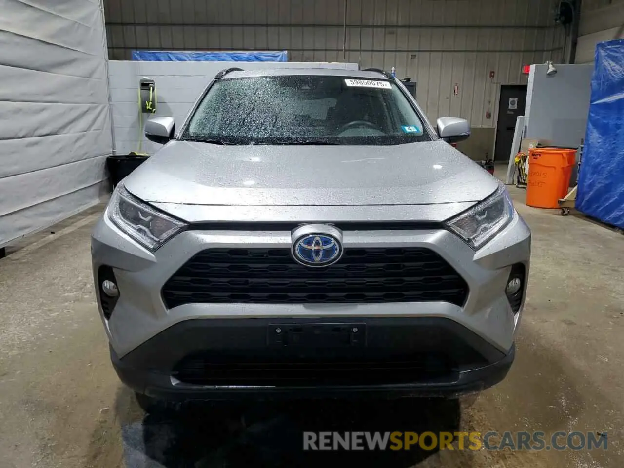 5 Photograph of a damaged car 4T3RWRFV0LU009343 TOYOTA RAV4 2020