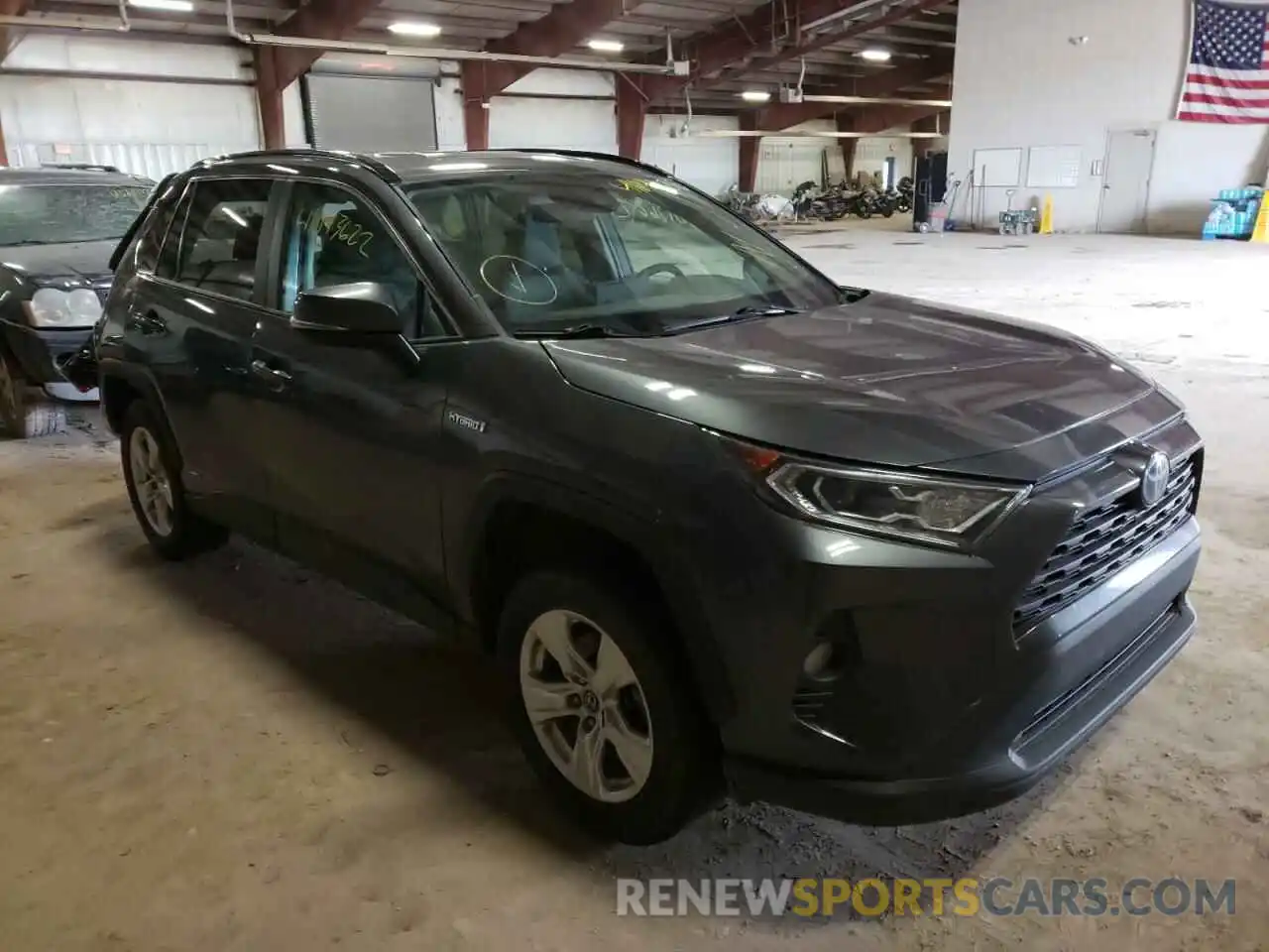 1 Photograph of a damaged car 4T3RWRFV2LU001261 TOYOTA RAV4 2020