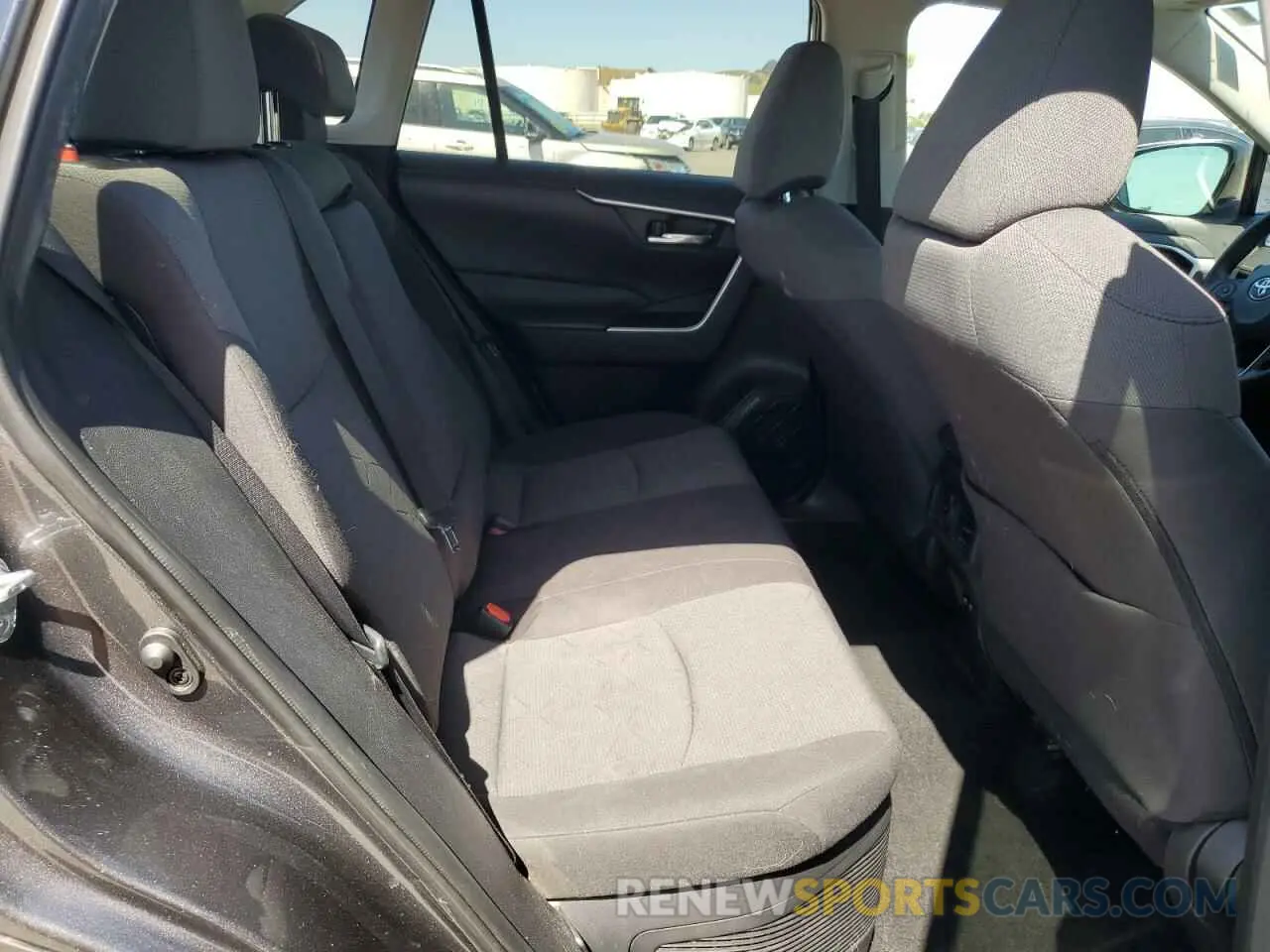 11 Photograph of a damaged car 4T3RWRFV3LU005643 TOYOTA RAV4 2020