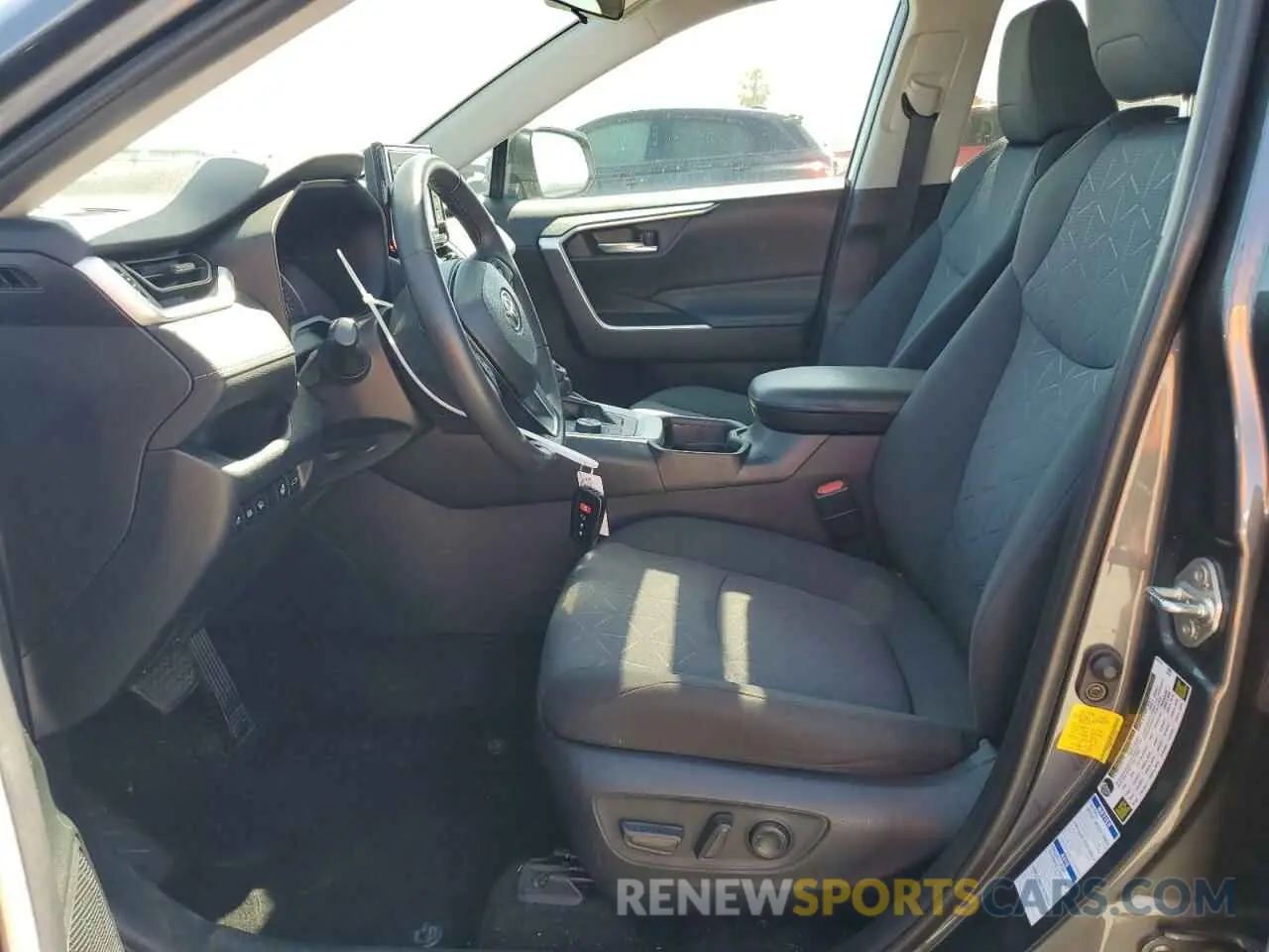7 Photograph of a damaged car 4T3RWRFV3LU005643 TOYOTA RAV4 2020