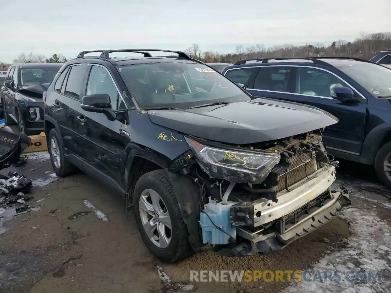 4 Photograph of a damaged car 4T3RWRFV9LU003055 TOYOTA RAV4 2020