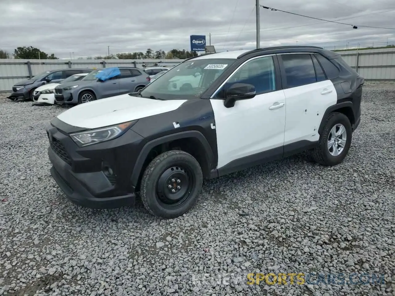 1 Photograph of a damaged car 4T3RWRFVXLU001363 TOYOTA RAV4 2020