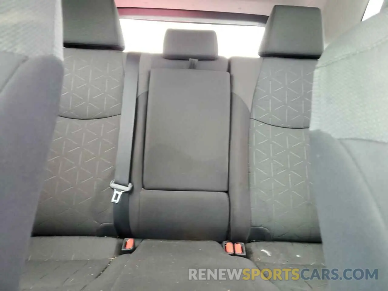 10 Photograph of a damaged car 4T3RWRFVXLU001363 TOYOTA RAV4 2020