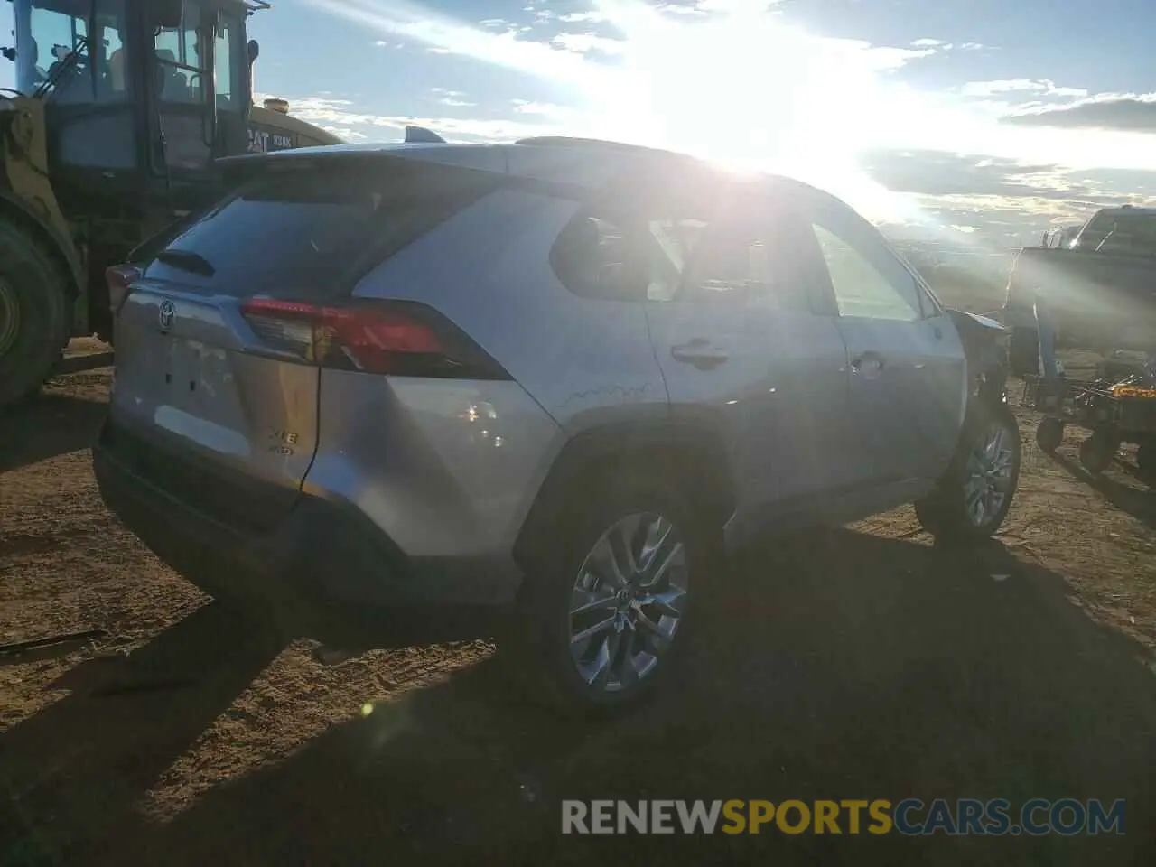 3 Photograph of a damaged car JTMA1RFV0LD527767 TOYOTA RAV4 2020