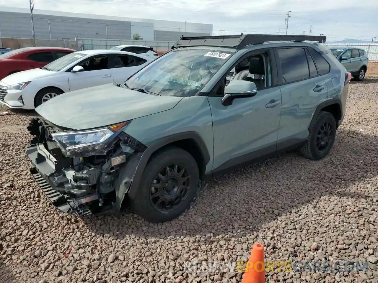 1 Photograph of a damaged car JTMA1RFV0LJ032888 TOYOTA RAV4 2020