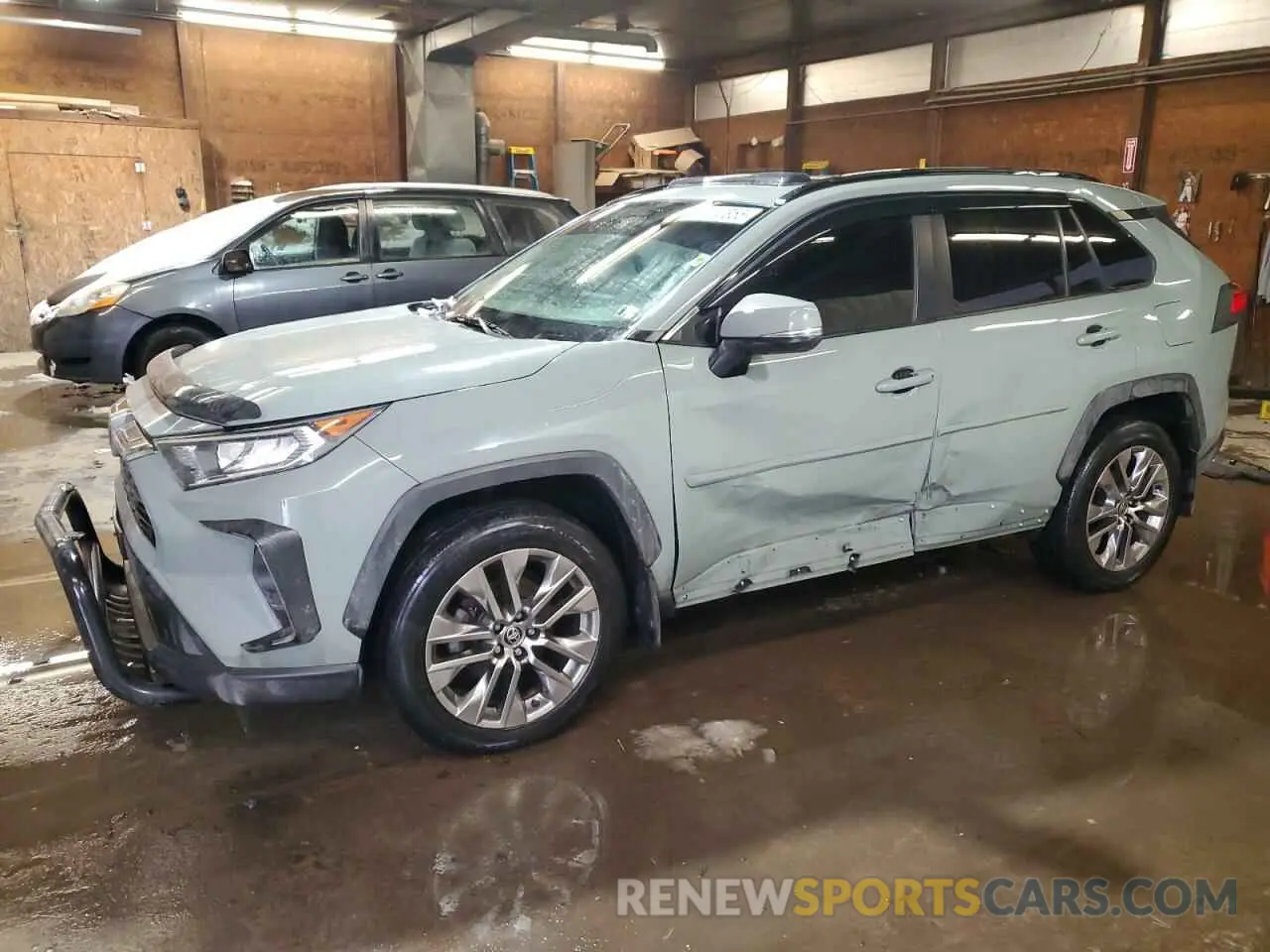 1 Photograph of a damaged car JTMA1RFV1LJ026727 TOYOTA RAV4 2020