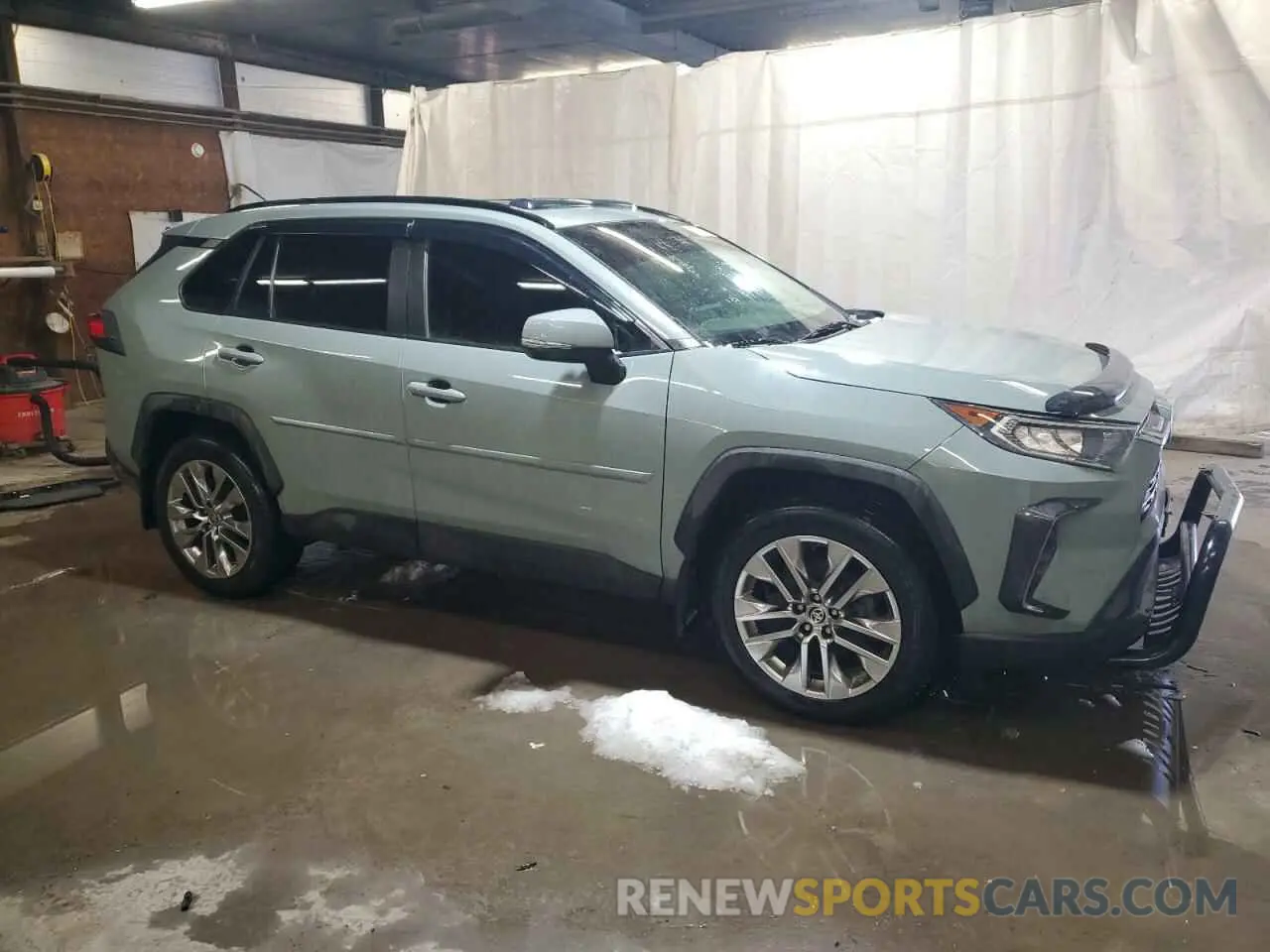 4 Photograph of a damaged car JTMA1RFV1LJ026727 TOYOTA RAV4 2020