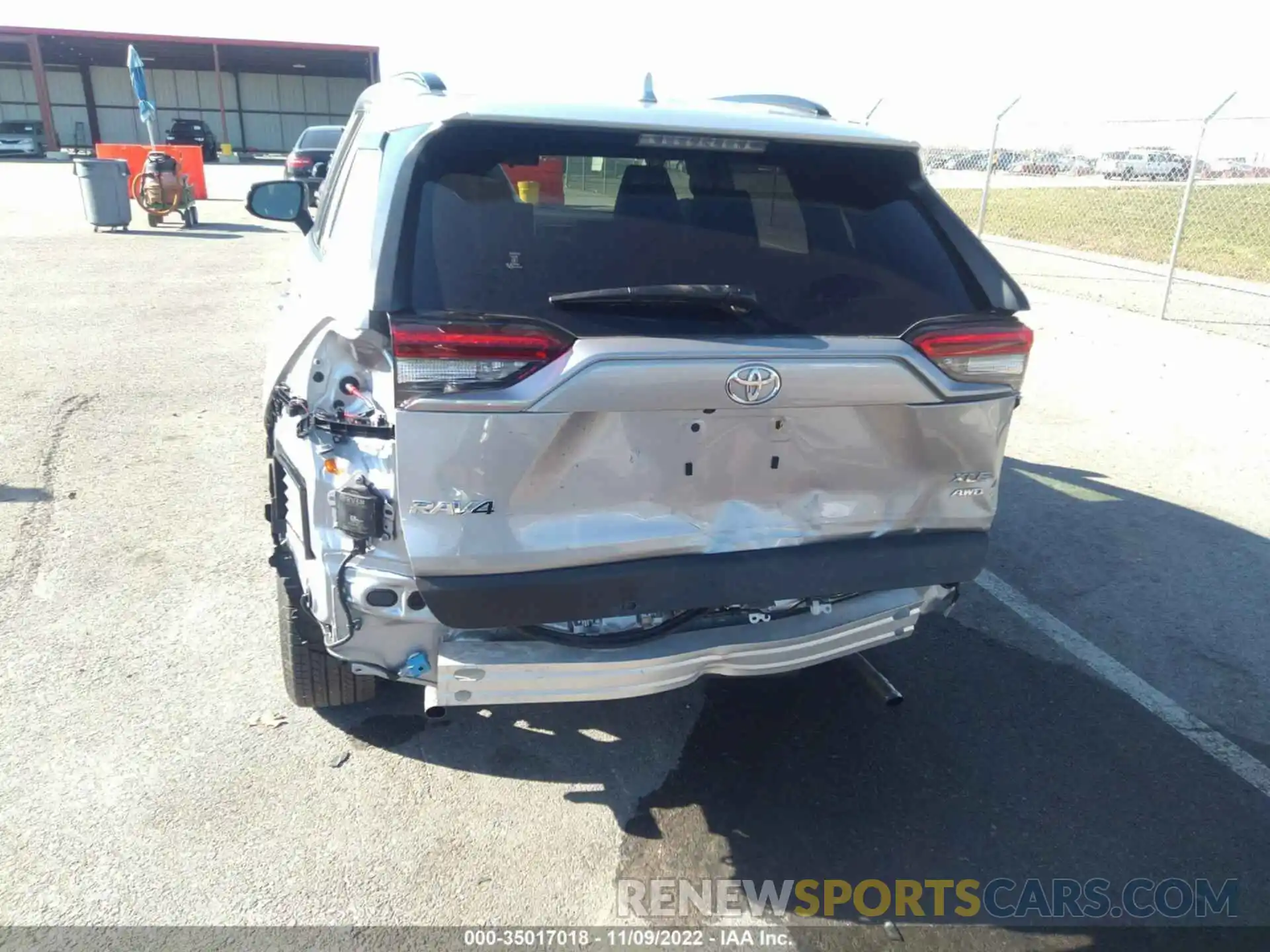 6 Photograph of a damaged car JTMA1RFV2LD057547 TOYOTA RAV4 2020