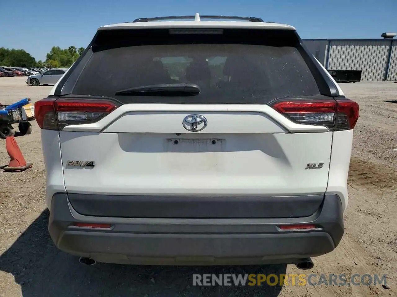 6 Photograph of a damaged car JTMA1RFV2LD064711 TOYOTA RAV4 2020