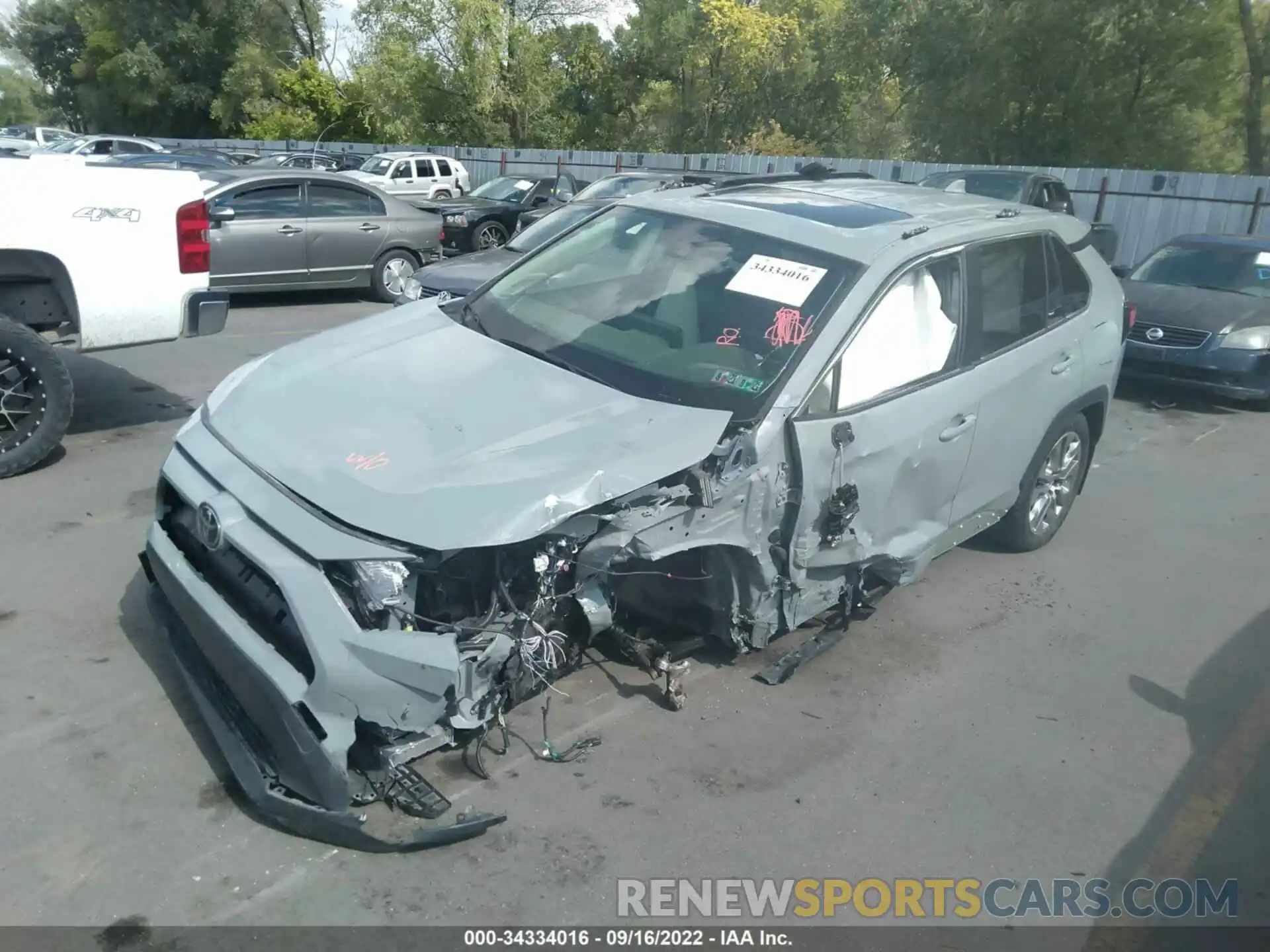 2 Photograph of a damaged car JTMA1RFV2LJ039115 TOYOTA RAV4 2020