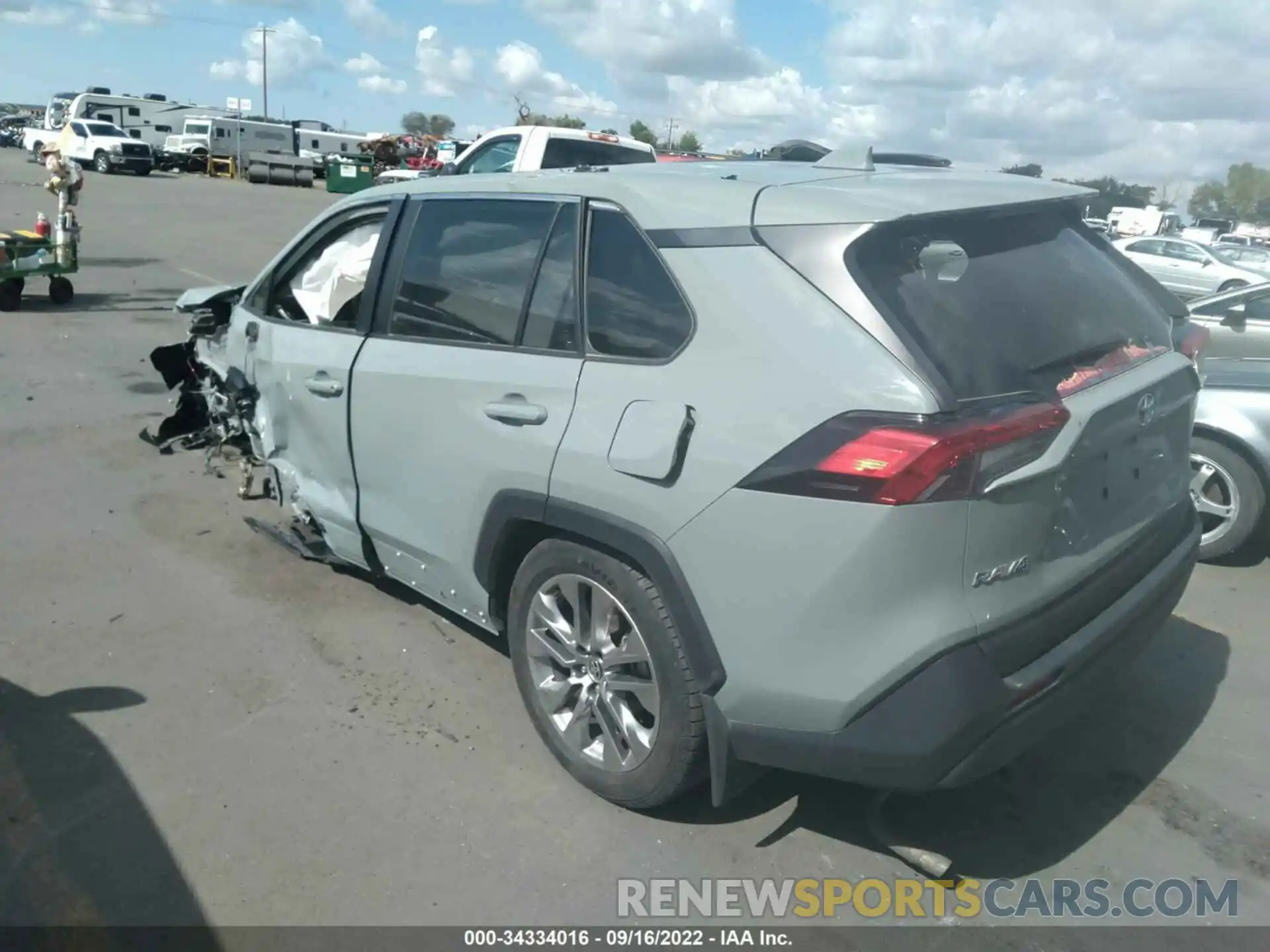 3 Photograph of a damaged car JTMA1RFV2LJ039115 TOYOTA RAV4 2020