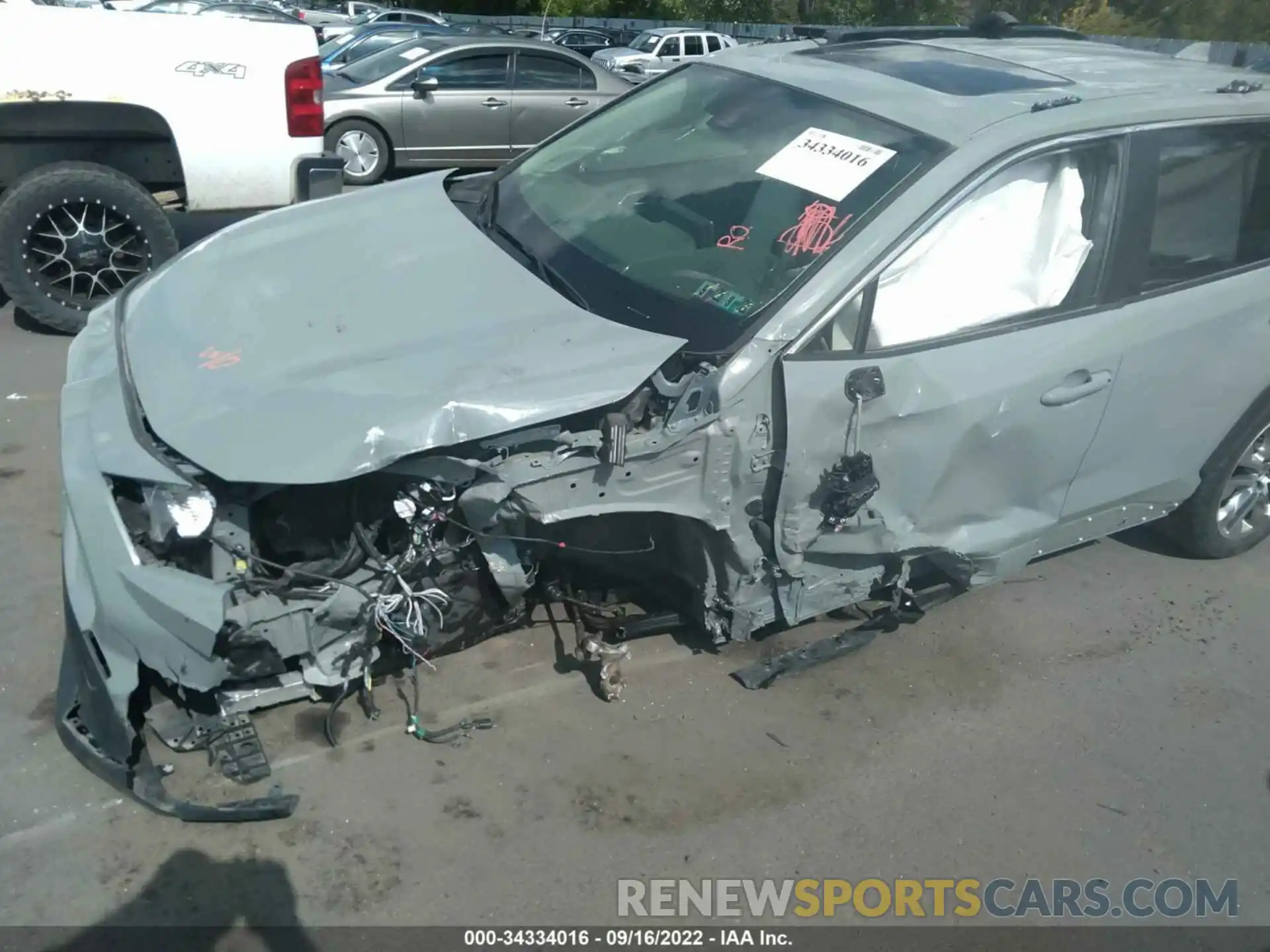 5 Photograph of a damaged car JTMA1RFV2LJ039115 TOYOTA RAV4 2020