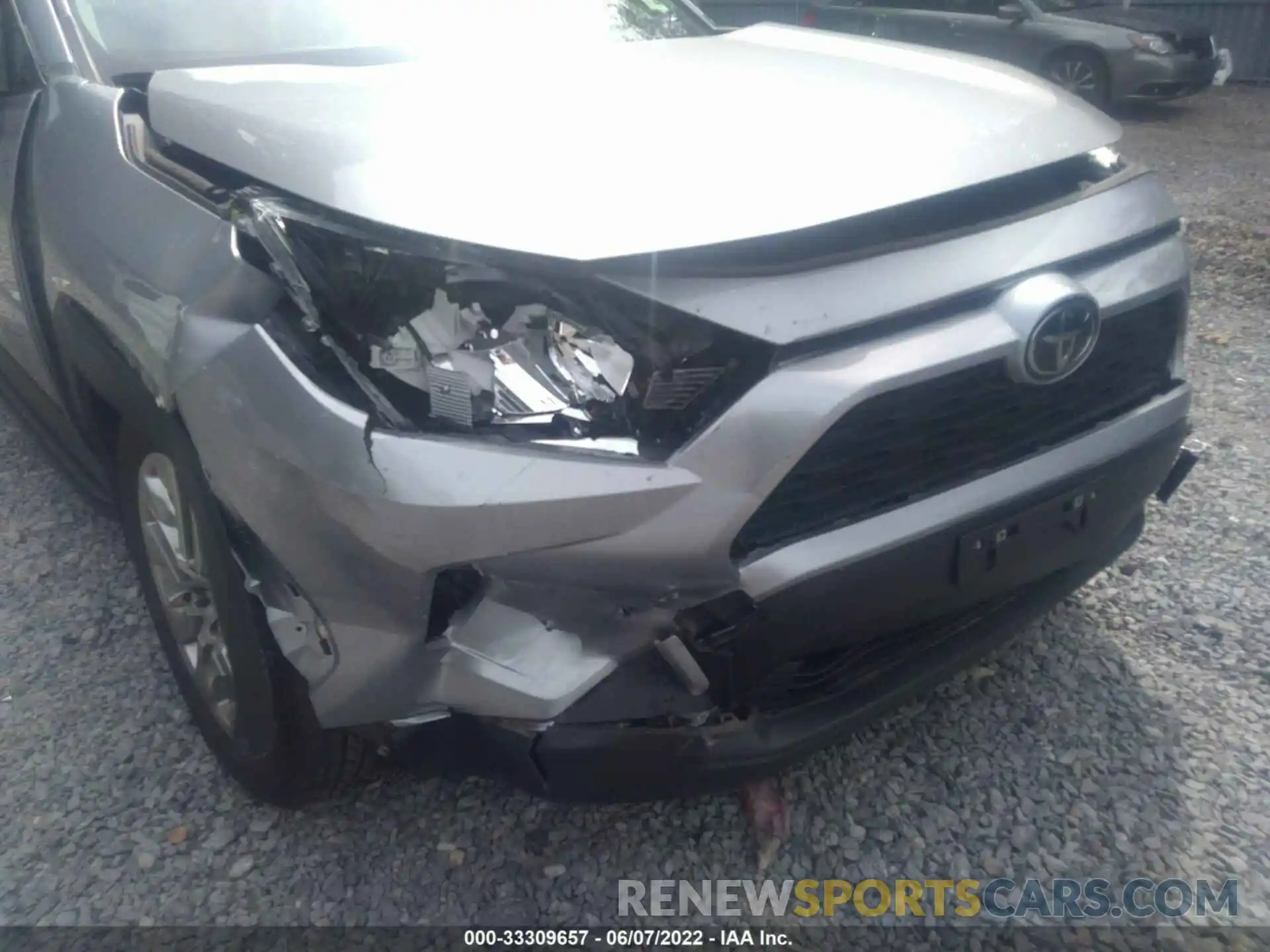 6 Photograph of a damaged car JTMA1RFV4LD057940 TOYOTA RAV4 2020