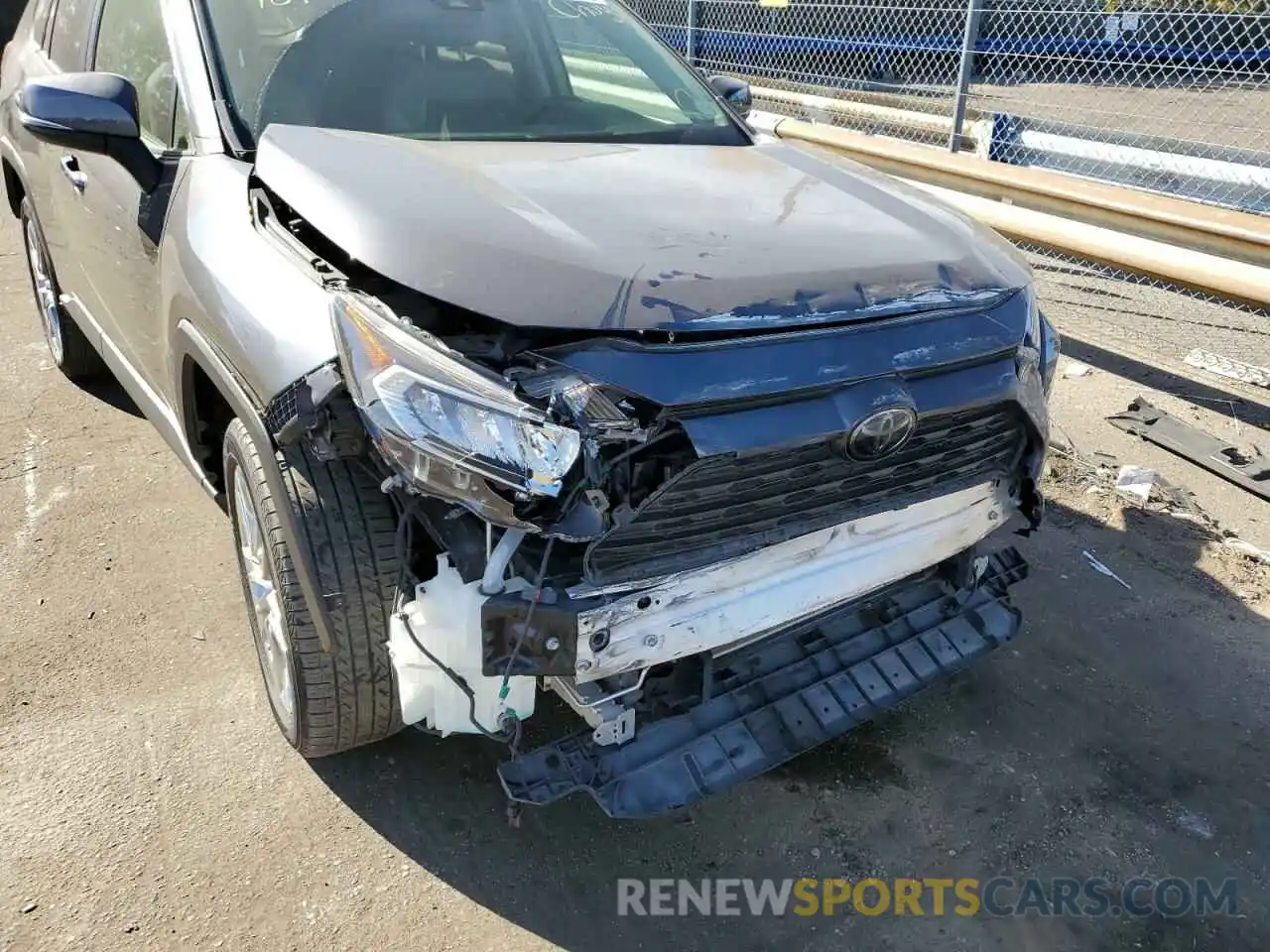 9 Photograph of a damaged car JTMA1RFV5LJ027167 TOYOTA RAV4 2020