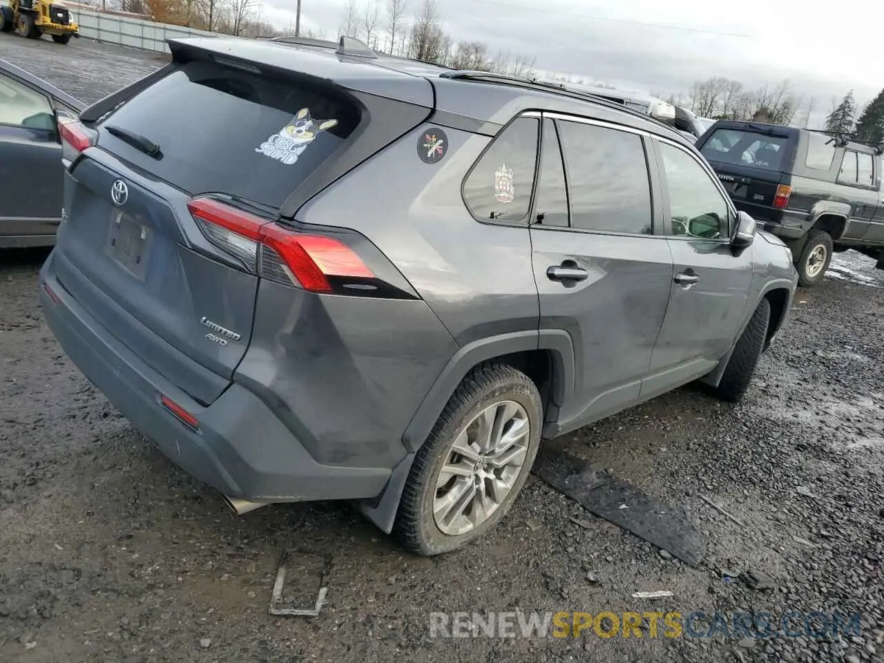 3 Photograph of a damaged car JTMA1RFV6LD529507 TOYOTA RAV4 2020