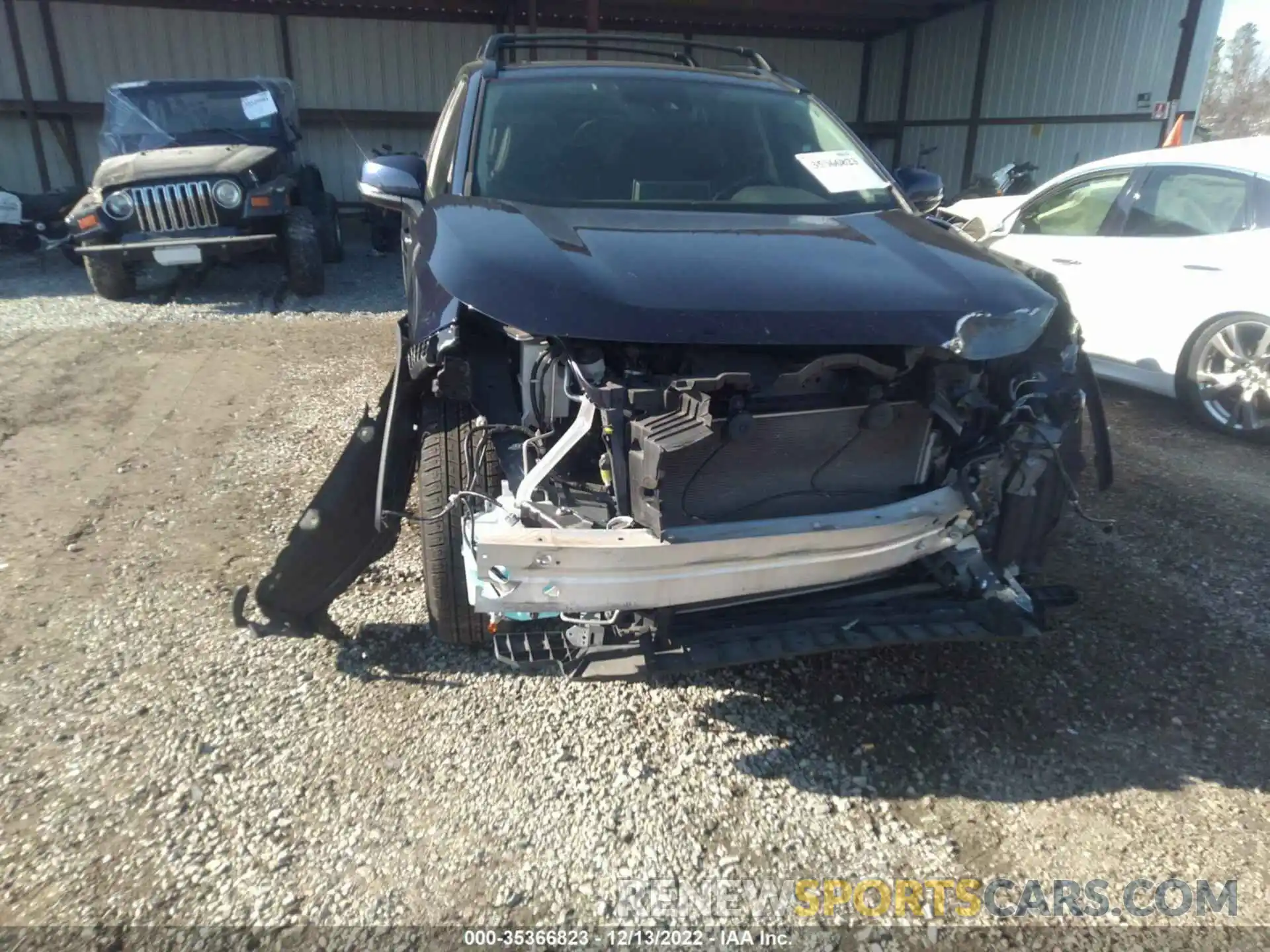 6 Photograph of a damaged car JTMA1RFV6LJ027288 TOYOTA RAV4 2020