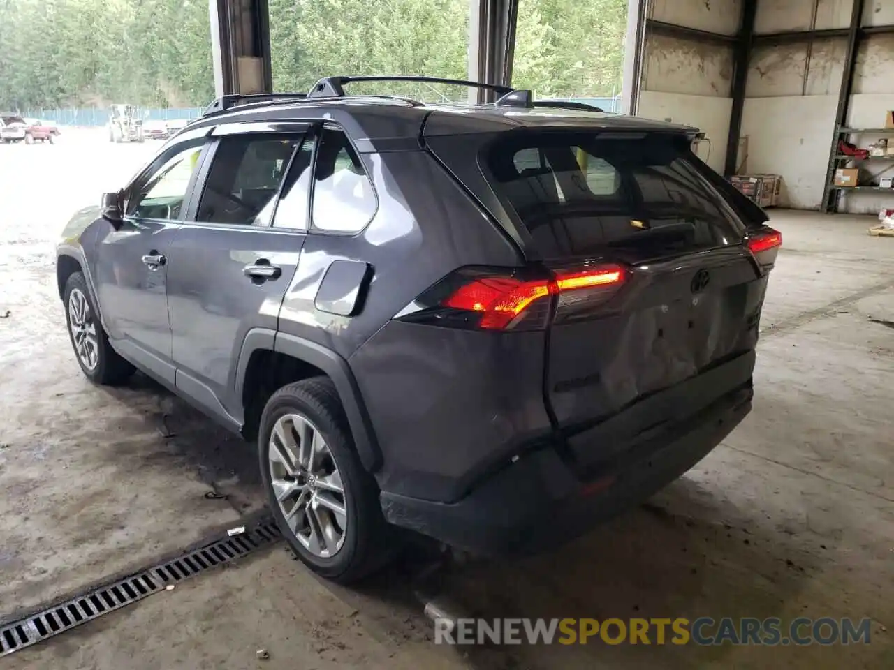 3 Photograph of a damaged car JTMA1RFV7LD058452 TOYOTA RAV4 2020