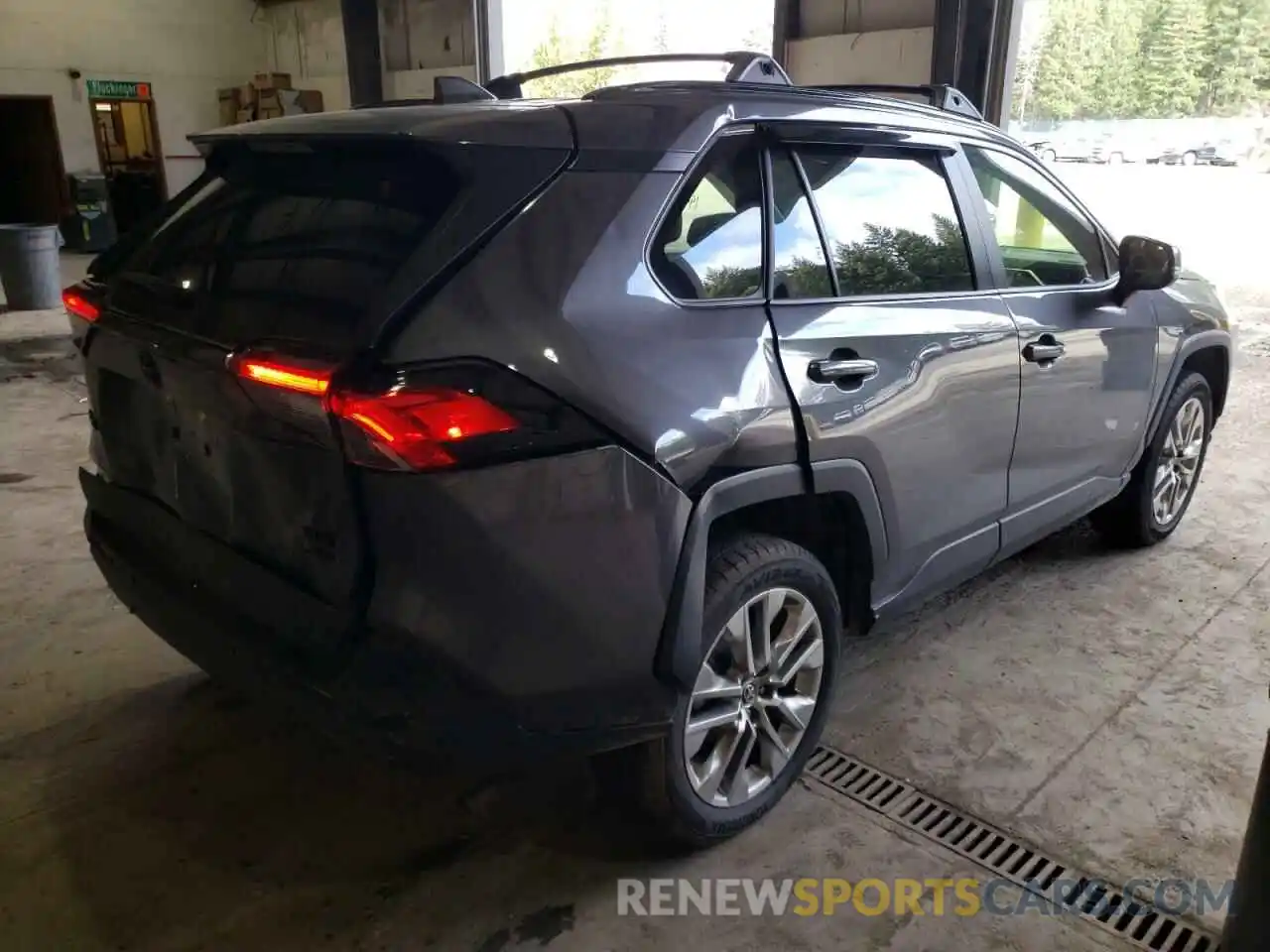 4 Photograph of a damaged car JTMA1RFV7LD058452 TOYOTA RAV4 2020