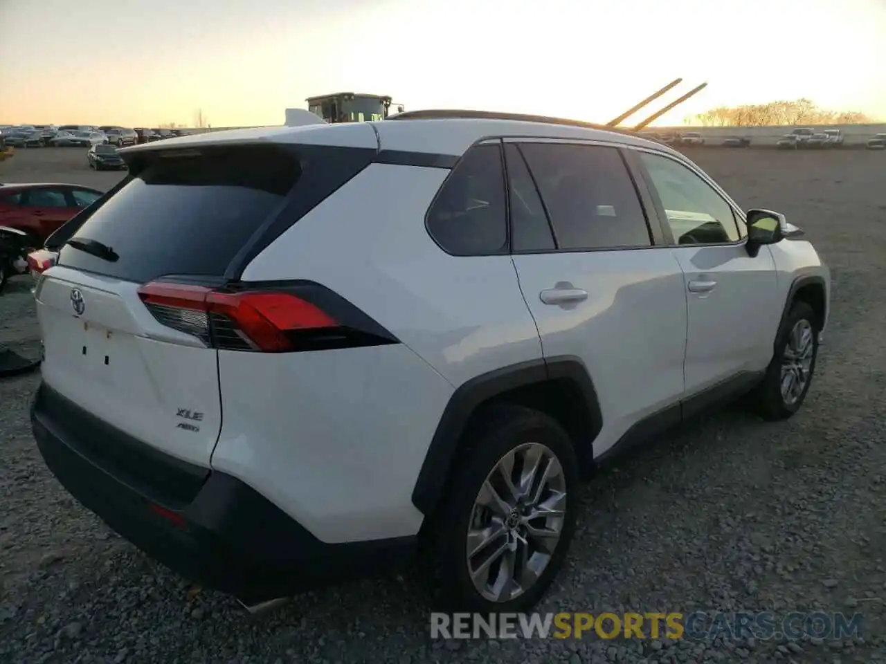 4 Photograph of a damaged car JTMA1RFV8LD064583 TOYOTA RAV4 2020