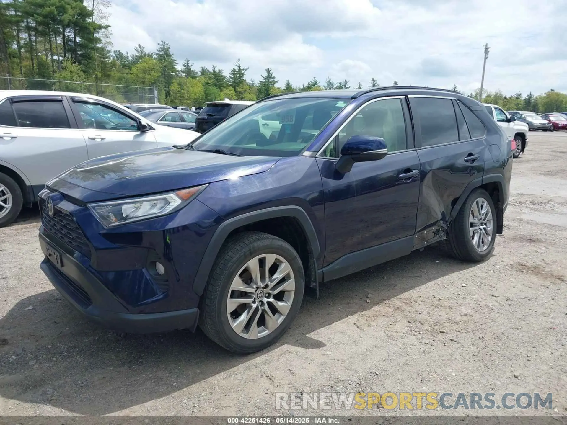 2 Photograph of a damaged car JTMA1RFV9LD067850 TOYOTA RAV4 2020