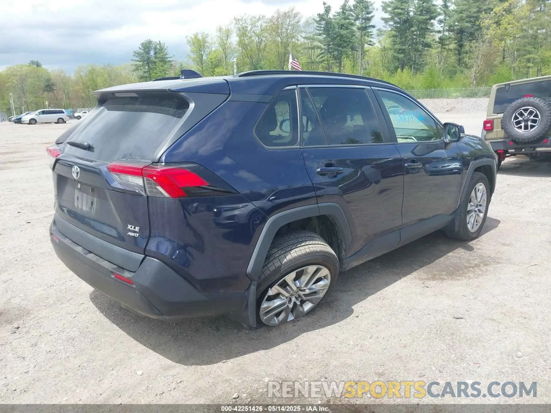 6 Photograph of a damaged car JTMA1RFV9LD067850 TOYOTA RAV4 2020