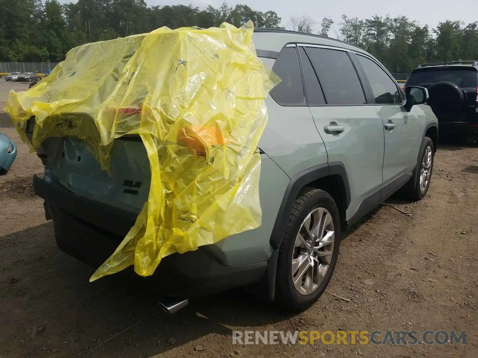 4 Photograph of a damaged car JTMA1RFVXLD054881 TOYOTA RAV4 2020