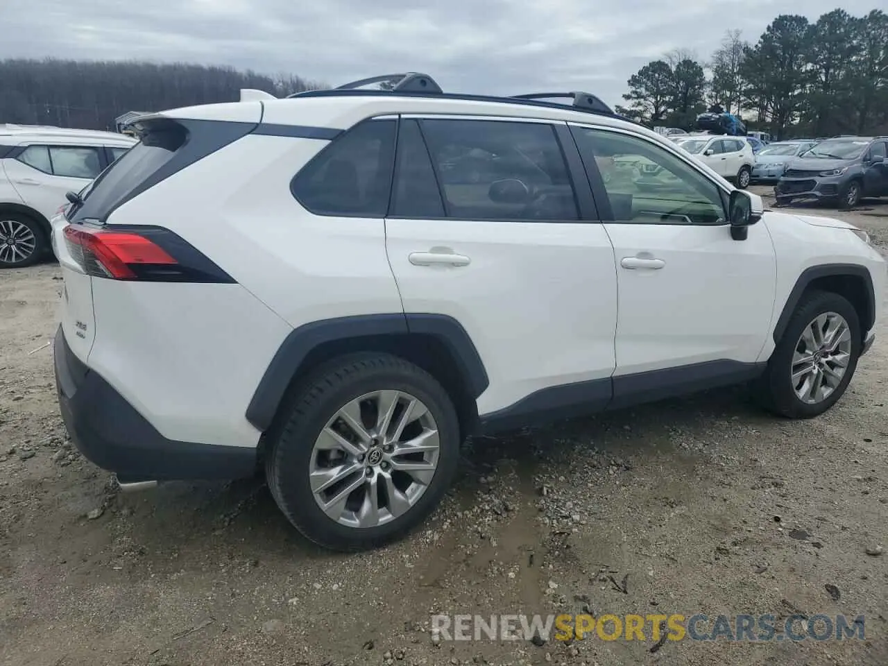 3 Photograph of a damaged car JTMA1RFVXLD528716 TOYOTA RAV4 2020