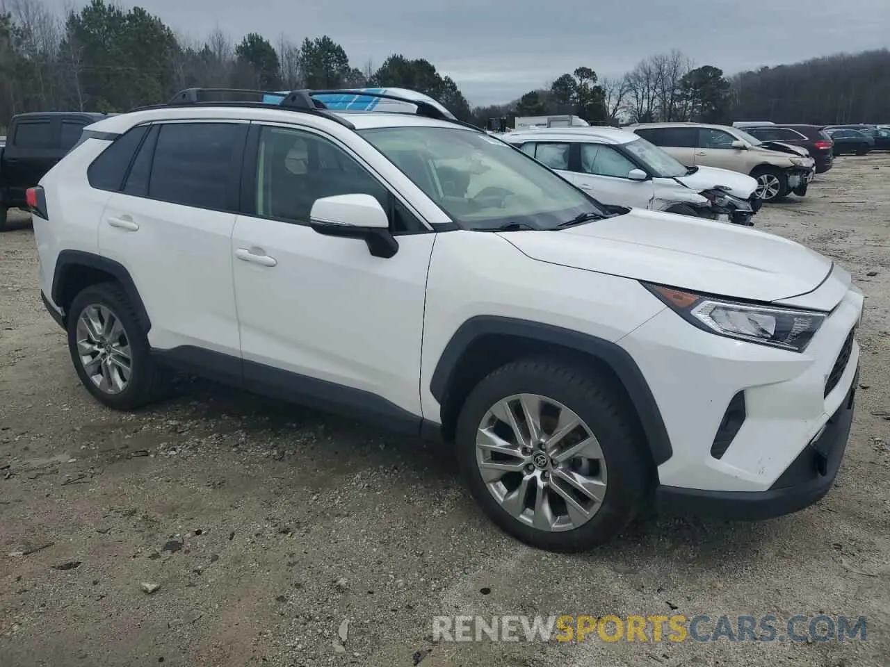 4 Photograph of a damaged car JTMA1RFVXLD528716 TOYOTA RAV4 2020