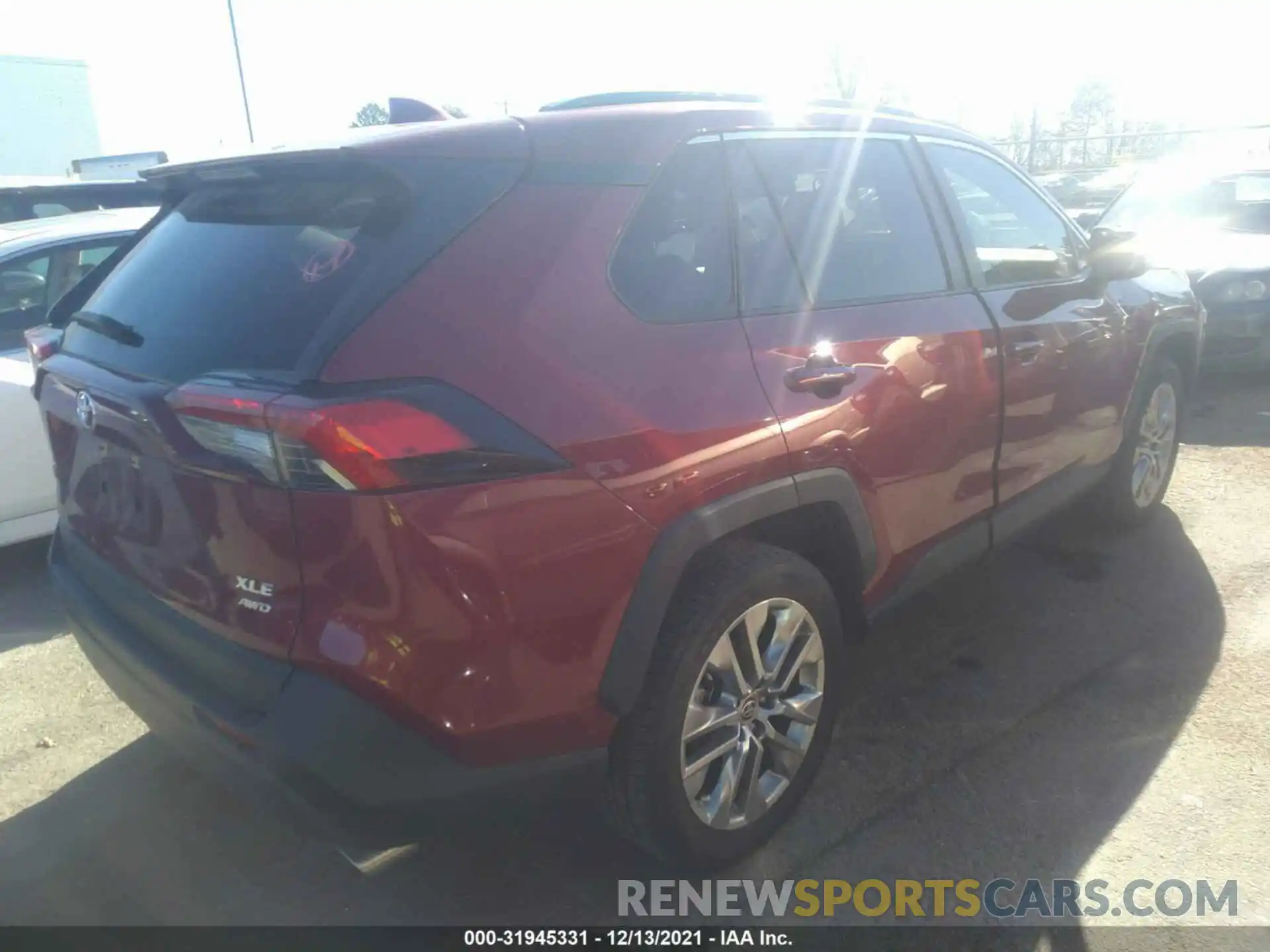 4 Photograph of a damaged car JTMA1RFVXLJ031182 TOYOTA RAV4 2020