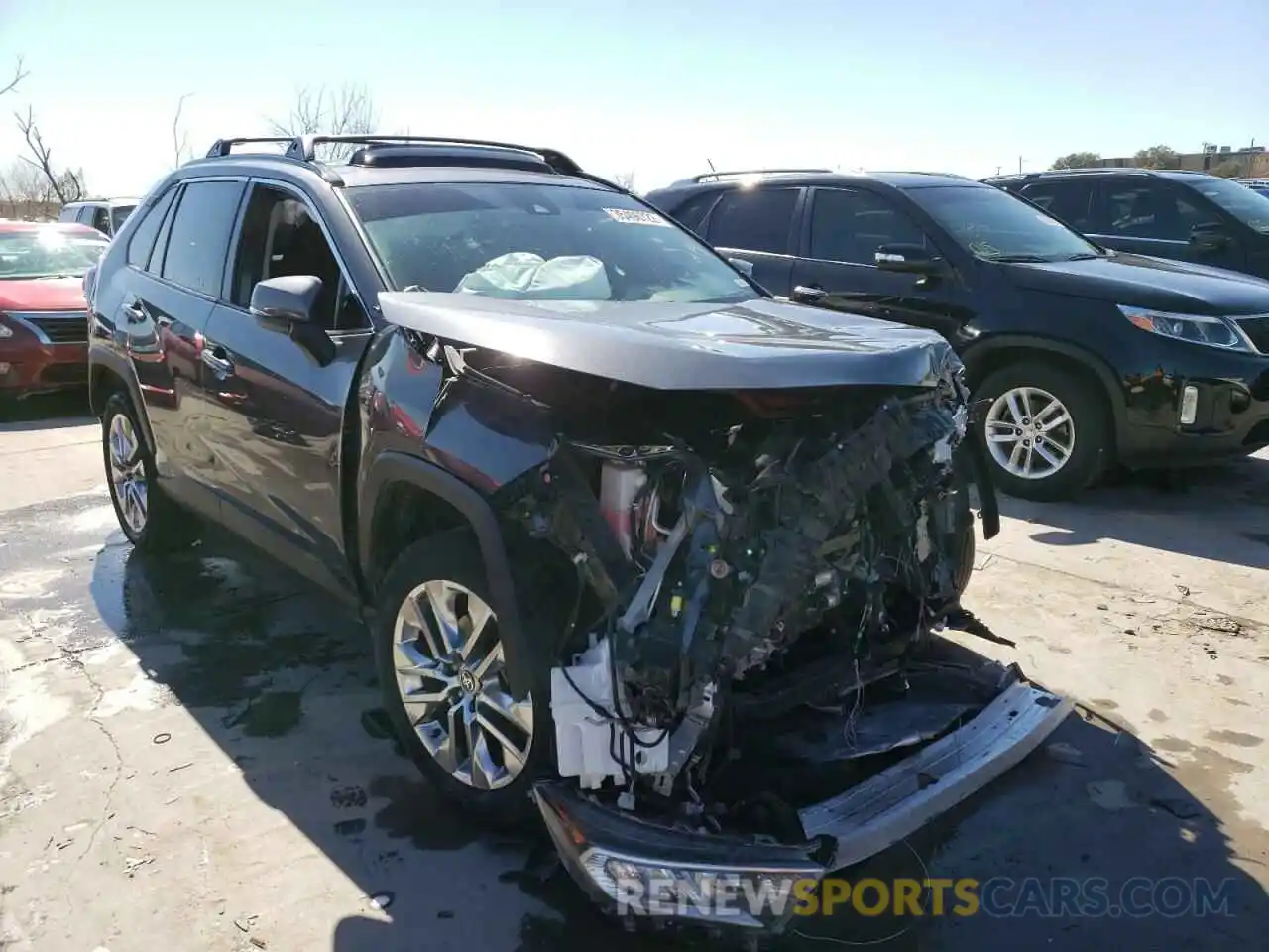 1 Photograph of a damaged car JTMC1RFV0LD050945 TOYOTA RAV4 2020