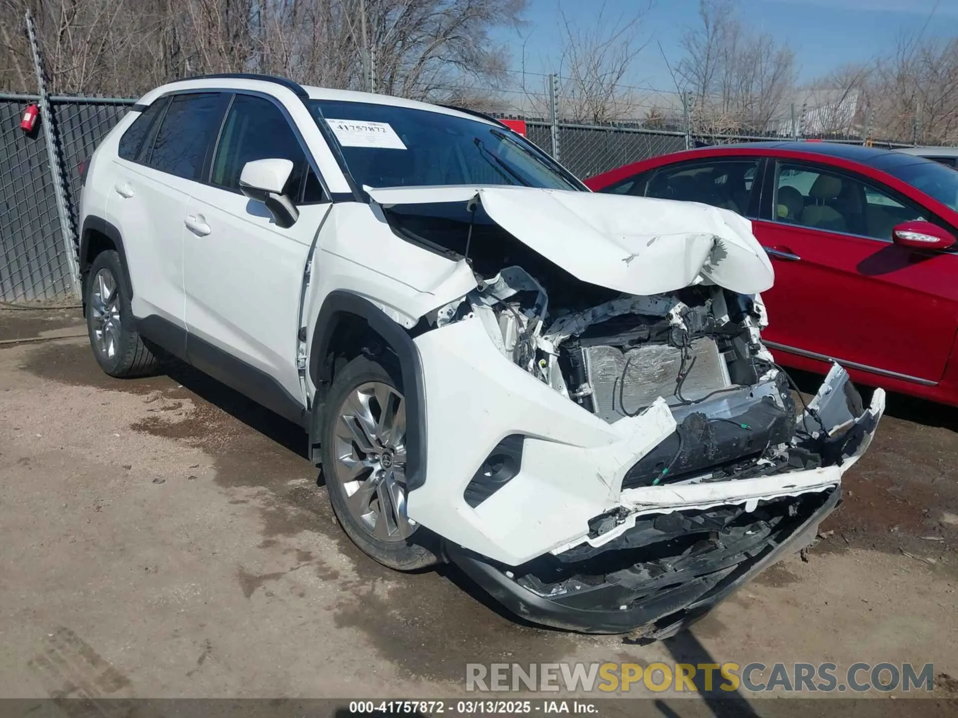 1 Photograph of a damaged car JTMC1RFV0LD056132 TOYOTA RAV4 2020