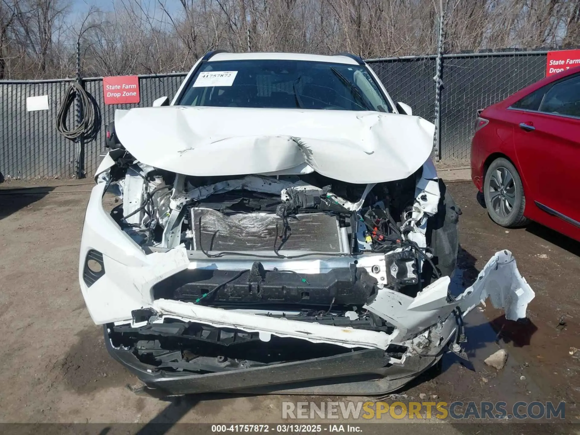 11 Photograph of a damaged car JTMC1RFV0LD056132 TOYOTA RAV4 2020