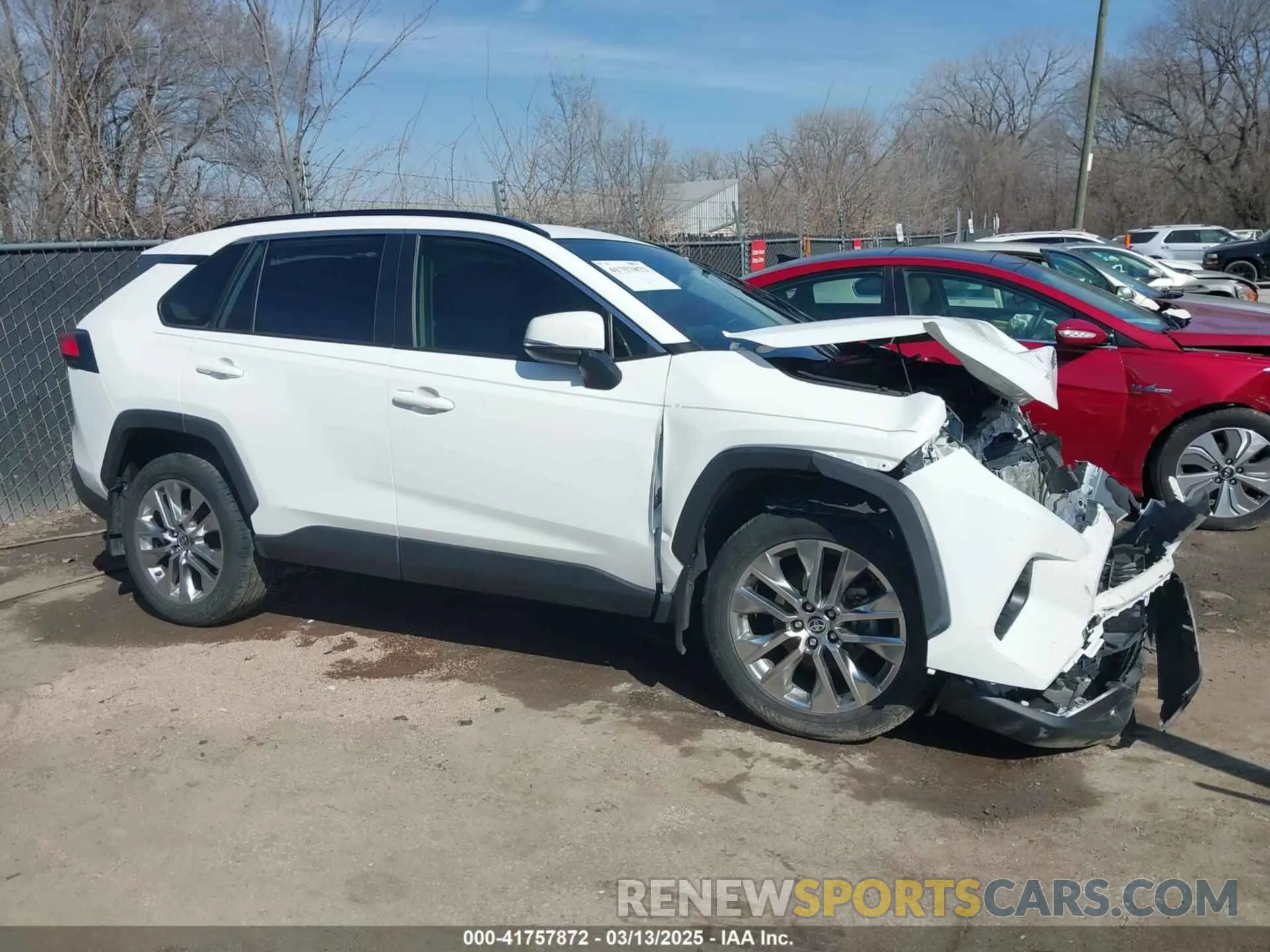 12 Photograph of a damaged car JTMC1RFV0LD056132 TOYOTA RAV4 2020