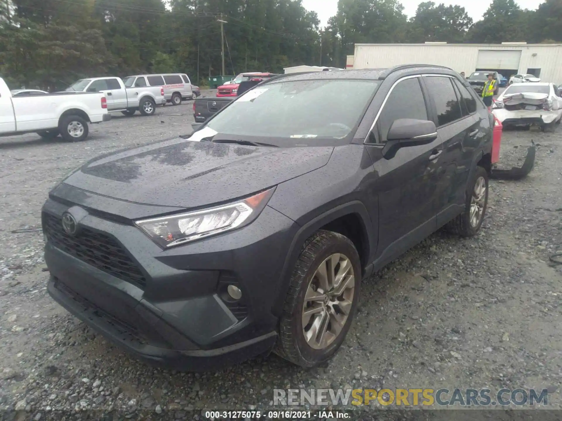 2 Photograph of a damaged car JTMC1RFV0LD518172 TOYOTA RAV4 2020