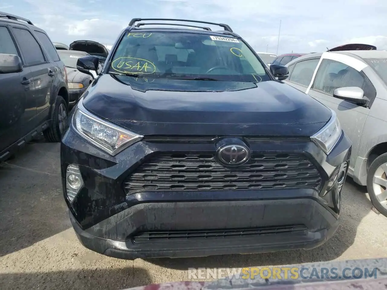 5 Photograph of a damaged car JTMC1RFV0LJ017283 TOYOTA RAV4 2020