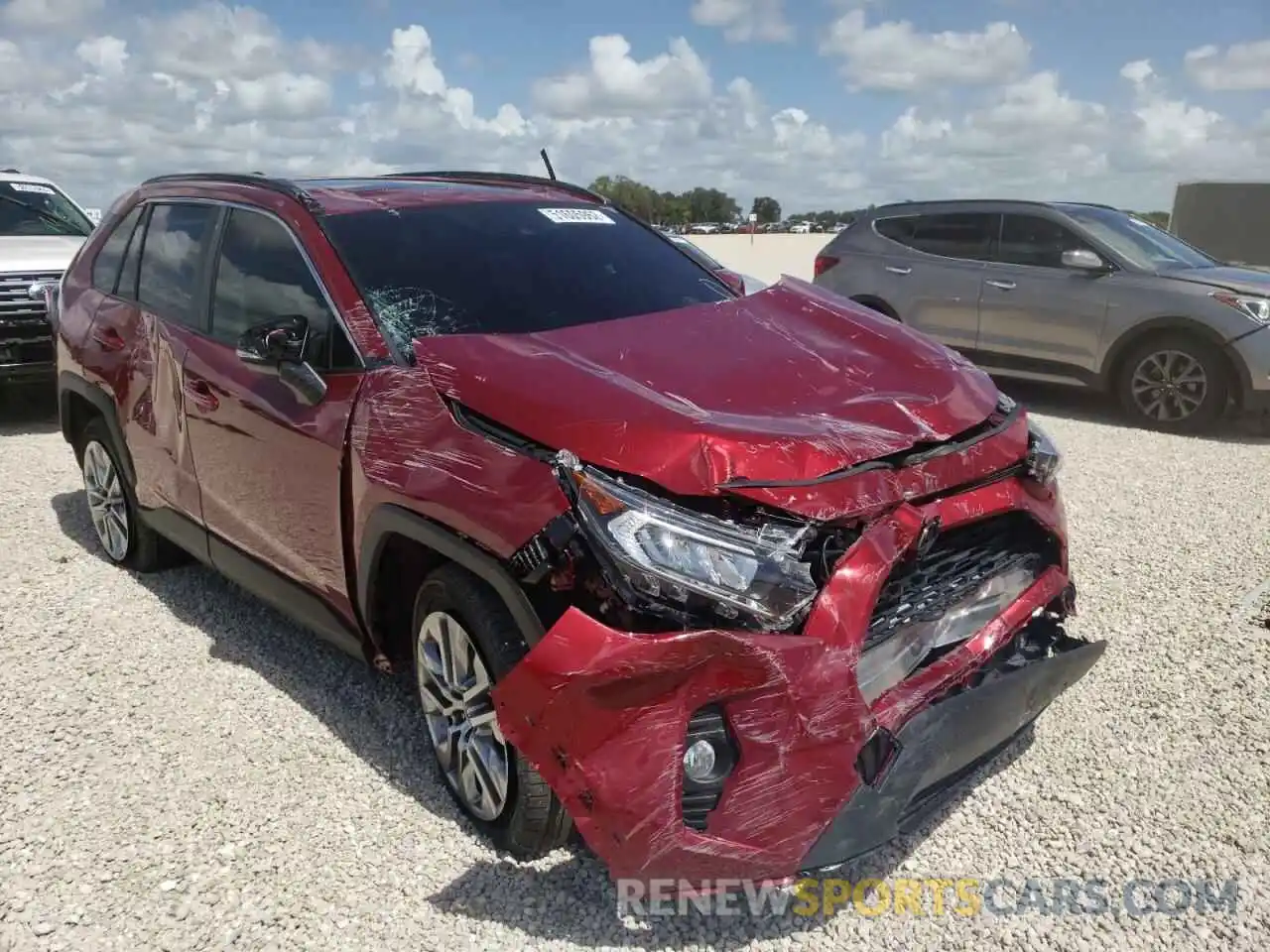 1 Photograph of a damaged car JTMC1RFV1LD055443 TOYOTA RAV4 2020