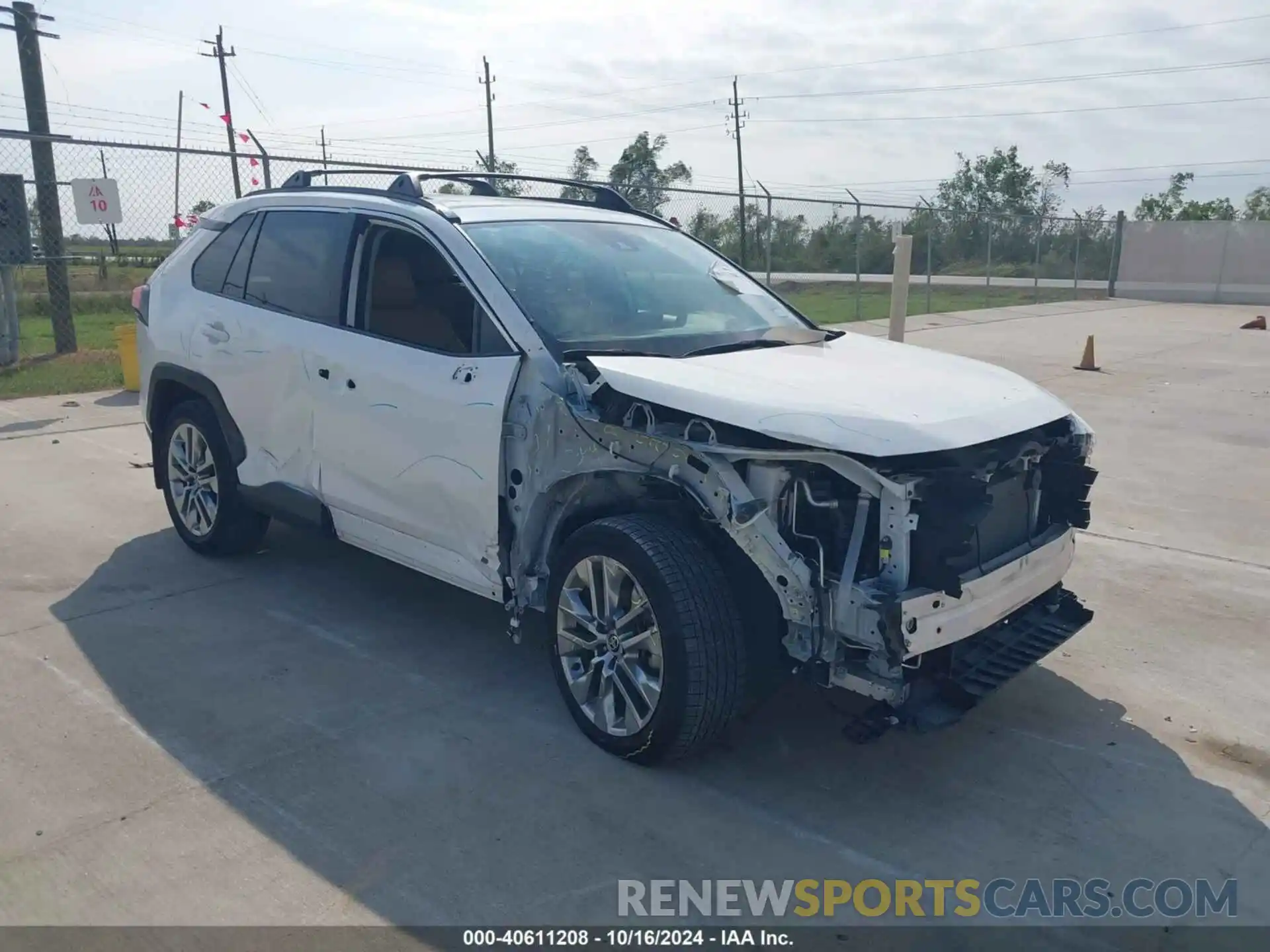 1 Photograph of a damaged car JTMC1RFV1LD517693 TOYOTA RAV4 2020