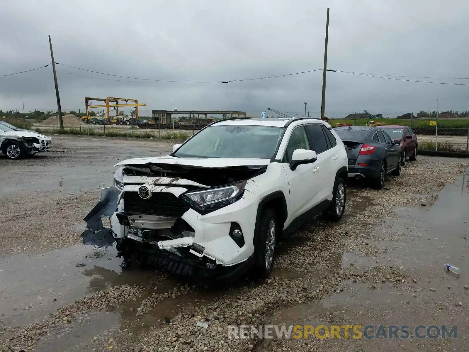 2 Photograph of a damaged car JTMC1RFV1LD518777 TOYOTA RAV4 2020