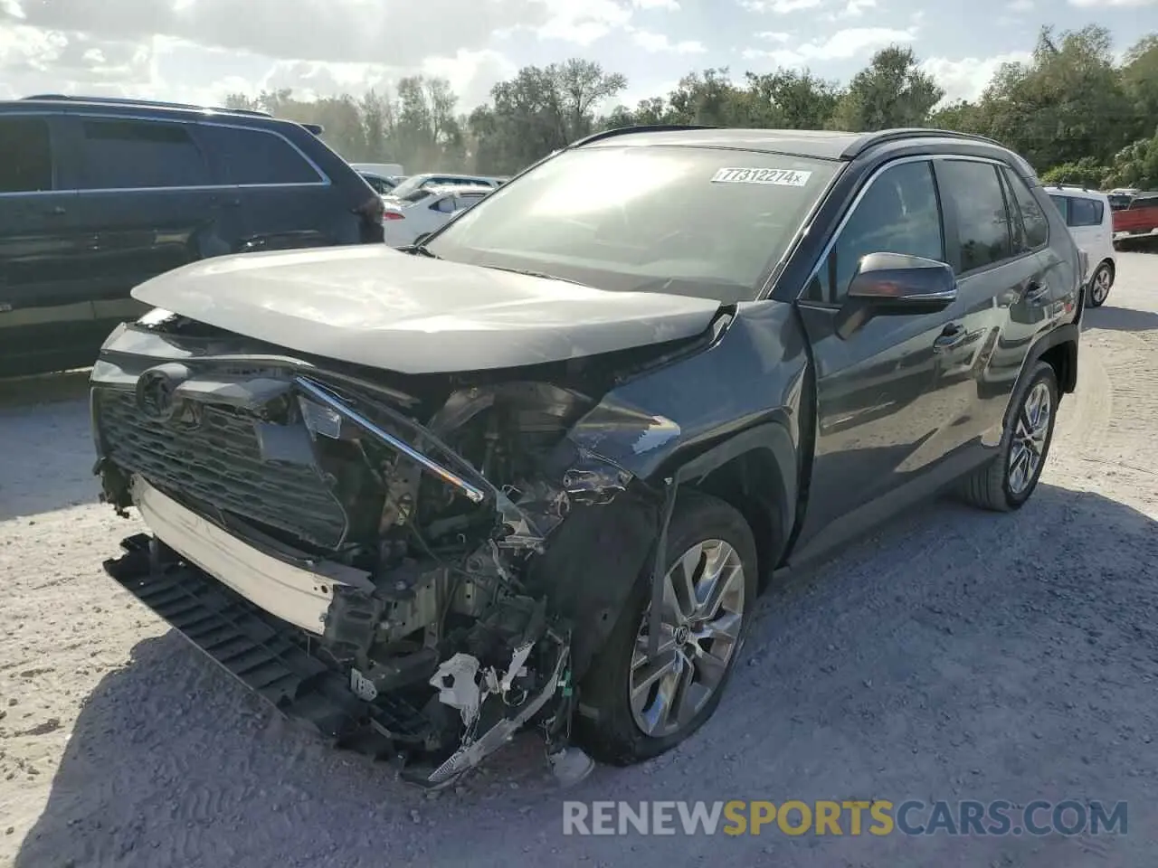 1 Photograph of a damaged car JTMC1RFV1LJ020984 TOYOTA RAV4 2020
